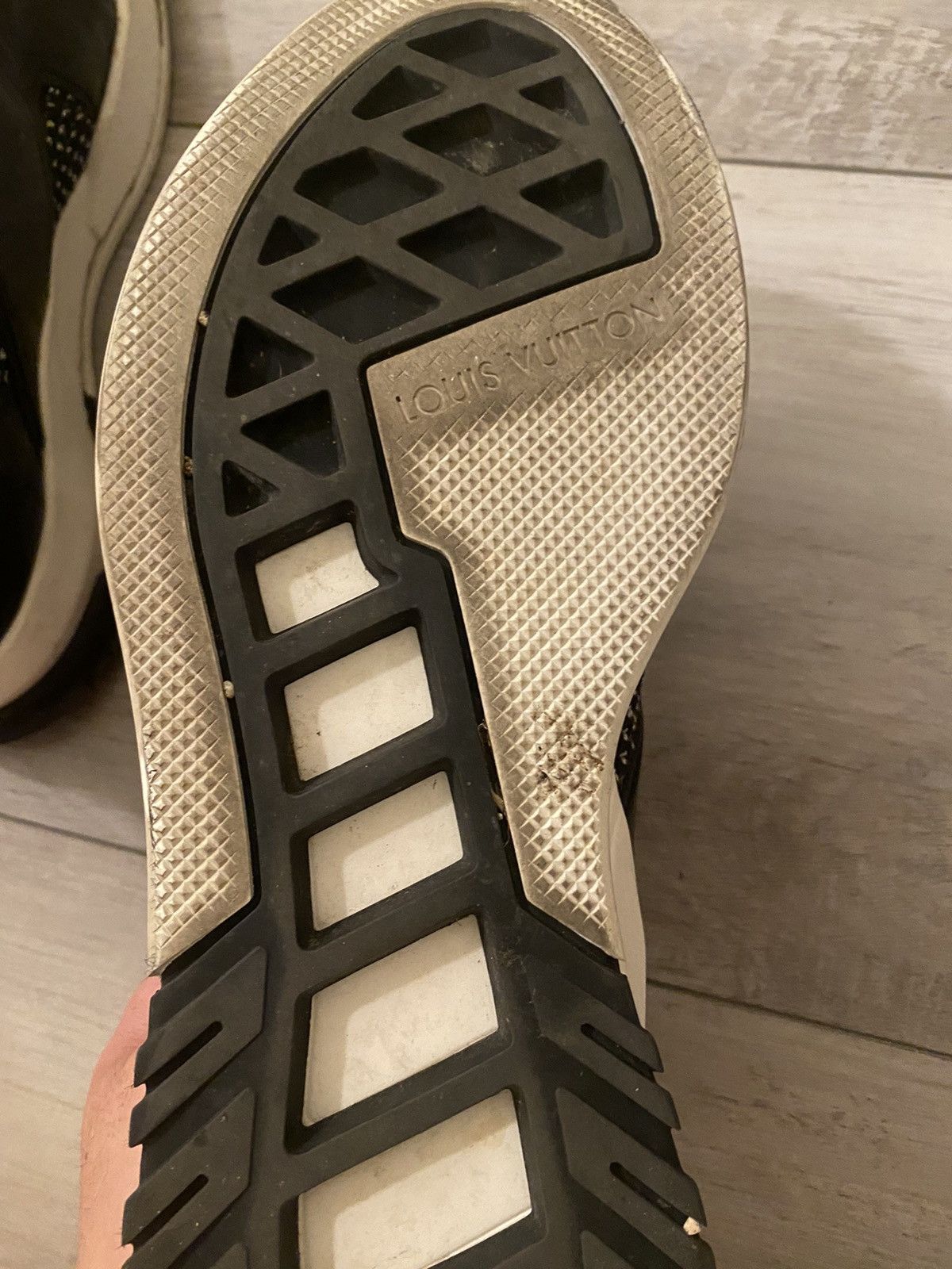 Louis Vuitton Louis Vuitton Laceless Fuel Power Sneaker VINTAGE UNRELEASED Size US 10 / EU 43 - 6 Thumbnail