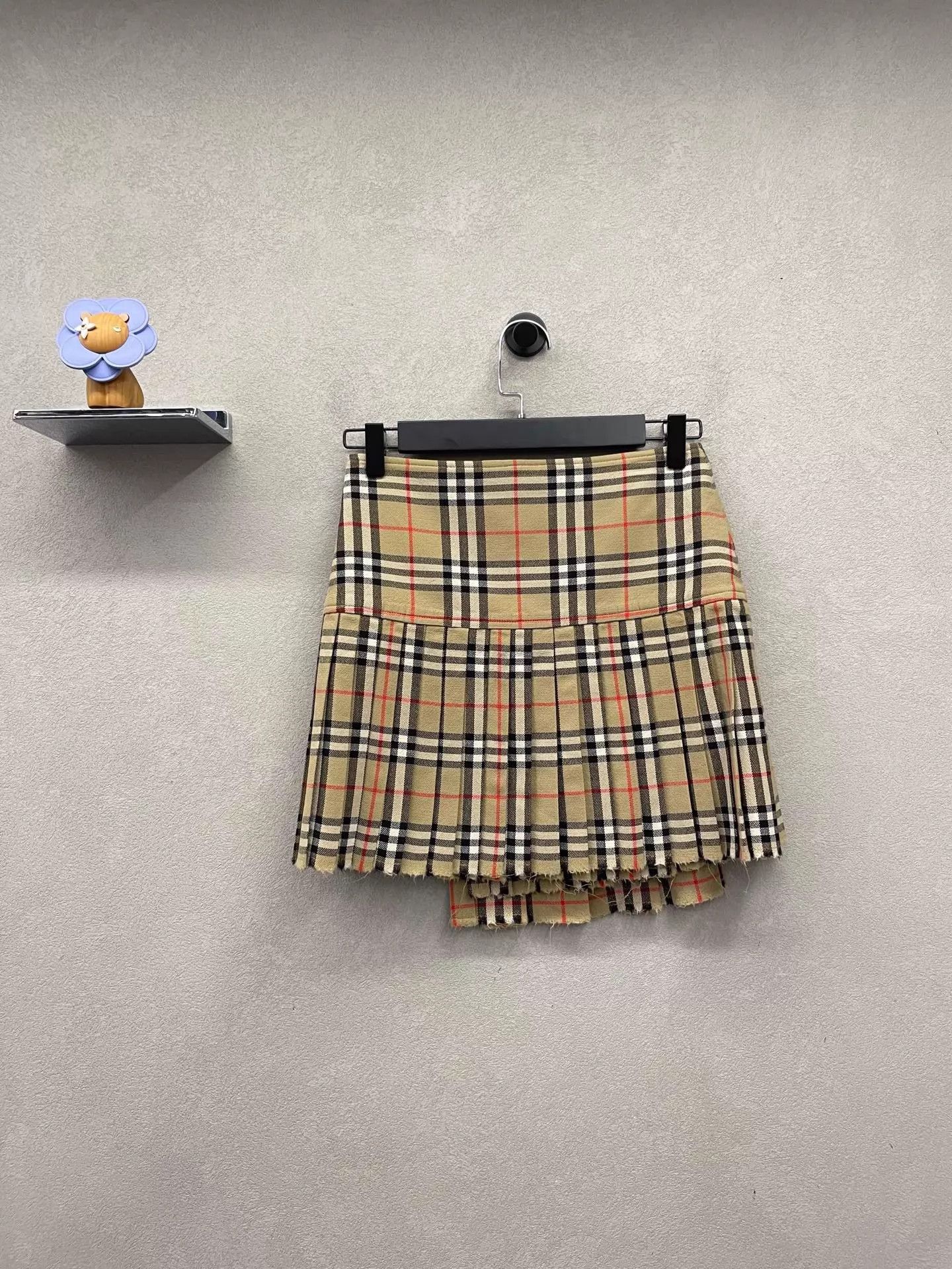 Burberry Burberry Check Summer Preppy Mini Skirt Size 36 Size 25" / US 0 / IT 36 - 2 Thumbnail