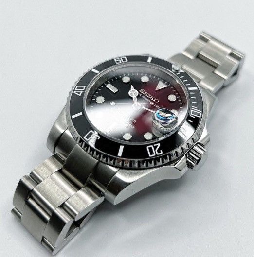 Japanese Brand Seiko Mod Submariner Date Black Dial Oyster Steel Gold Watch Size ONE SIZE - 4 Thumbnail