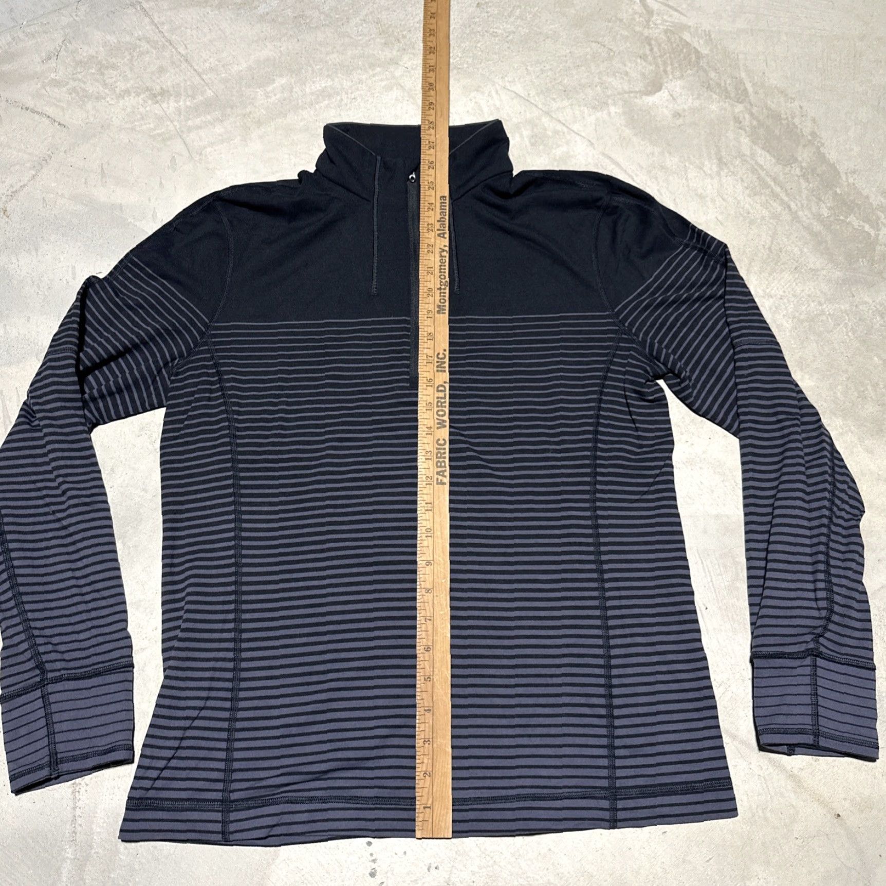 Lululemon Lululemon Sweat Session 1/2 Zip Men’s M Black Gray Ombré Stripes Performance Shirt Sweatshirt Size US M / EU 48-50 / 2 - 5 Thumbnail
