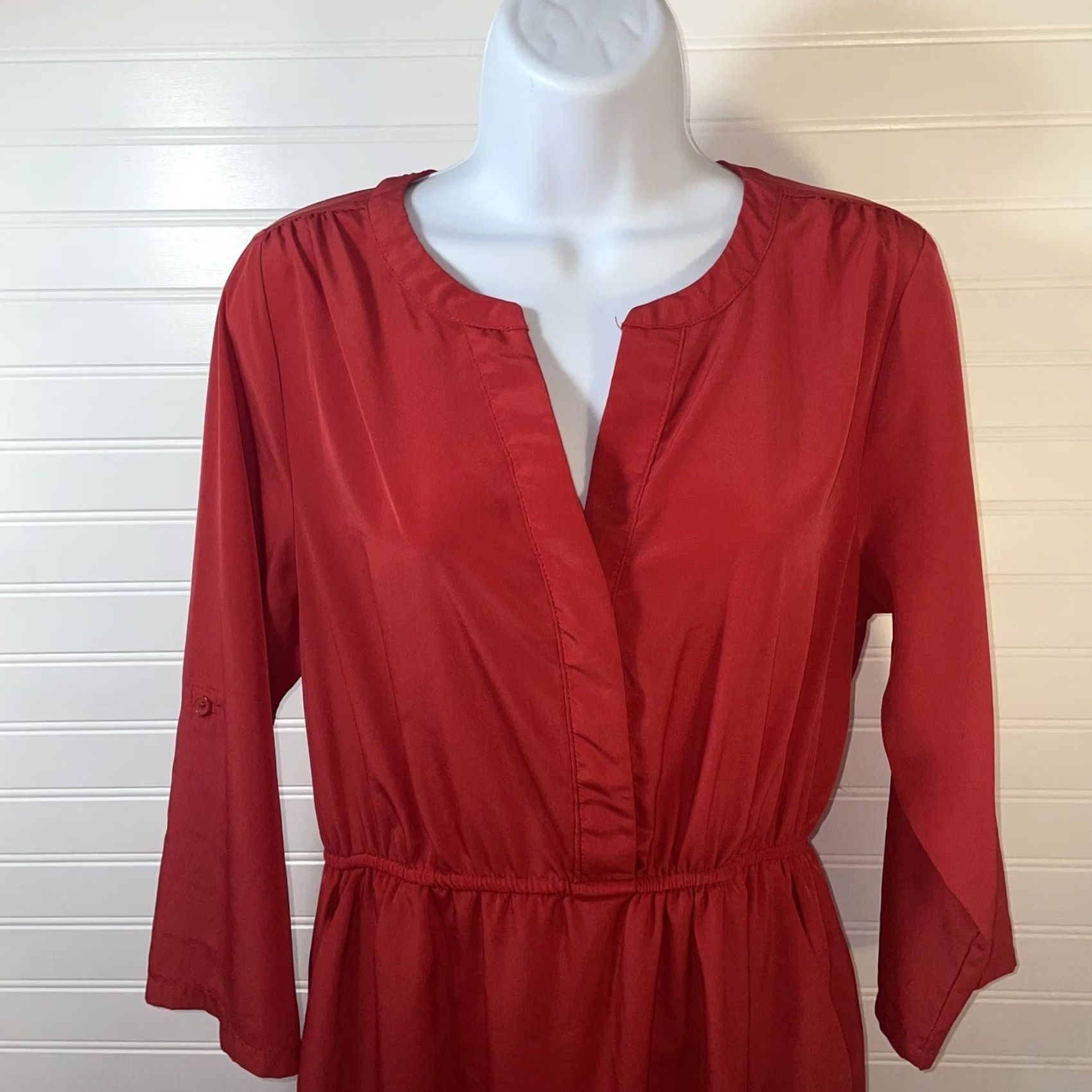 Old Navy Old Navy Dress Women Medium Red Lined V Neck Button Up 3/4 Sleeves Elastic Waist Knee Length Dress Size M / US 6-8 / IT 42-44 - 6 Thumbnail