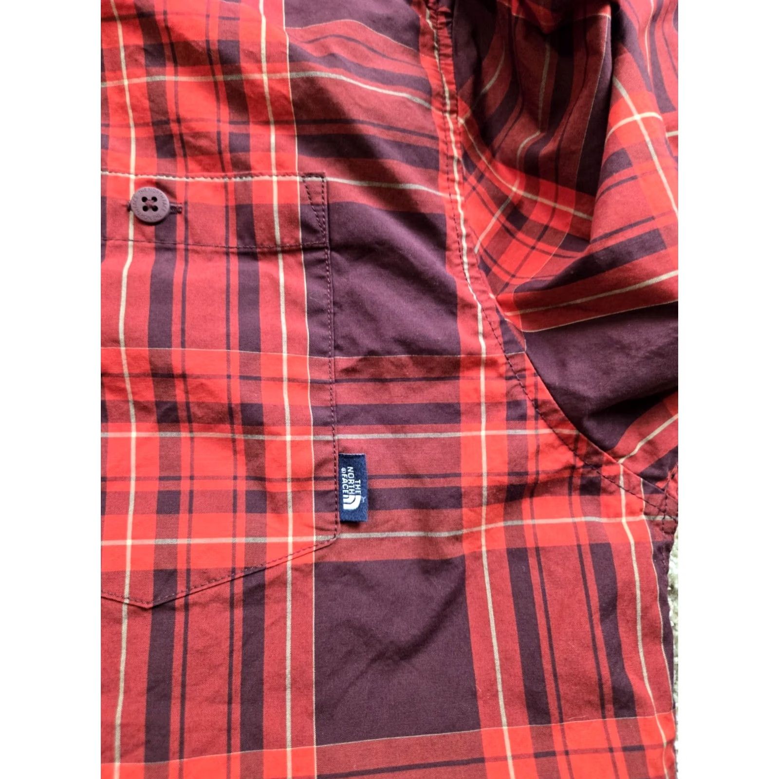 The North Face The North Face Shirt Mens Large Red Plaid Long Sleeve Button Up Roll Sleeve Size US L / EU 52-54 / 3 - 4 Thumbnail