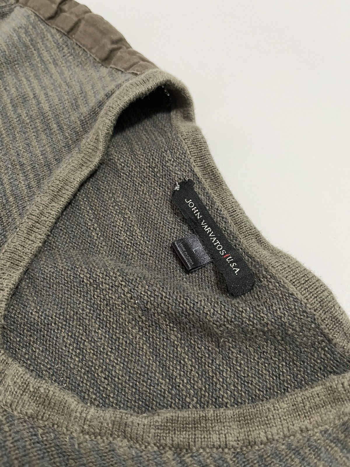 John Varvatos × Vintage Vintage John Varatos Sweater Size US L / EU 52-54 / 3 - 3 Thumbnail
