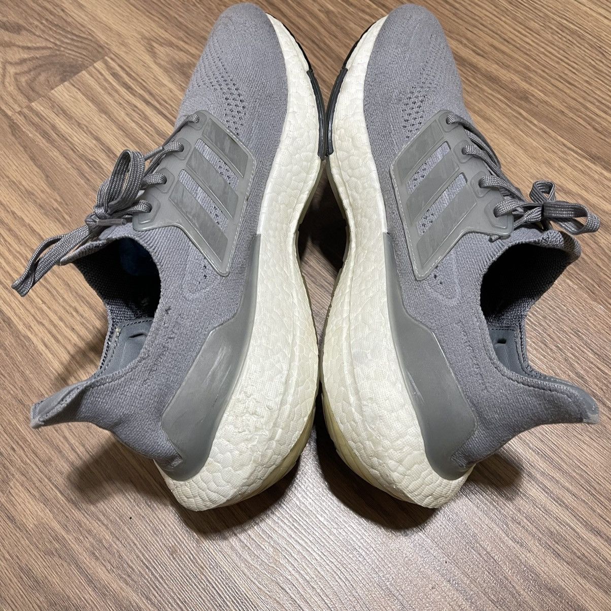 Adidas adidas Ultraboost Light grey silver Knit Upper Lace size 11 Size US 11 / EU 44 - 6 Thumbnail