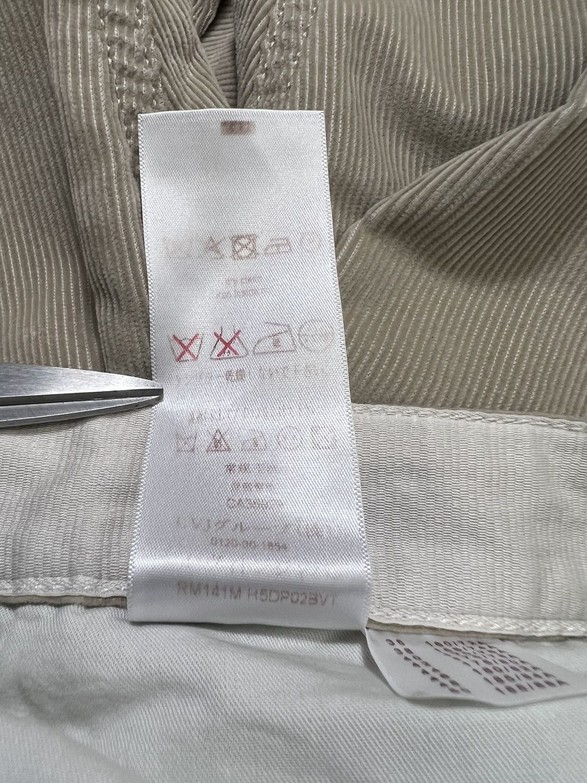 Louis Vuitton Louis Vuitton - “Gaston V” Slim Corduroy Trouser Size US 30 / EU 46 - 19 Thumbnail
