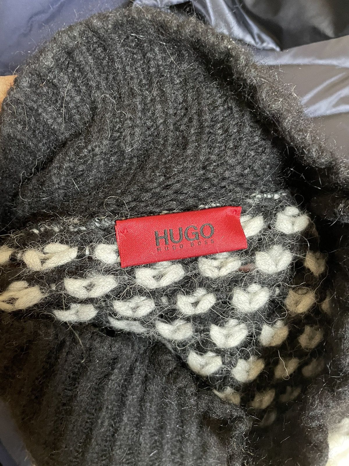 Hugo Boss HUGO BOSS WOMENS wool cropped oversized High Neck sweater Size L / US 10 / IT 46 - 7 Thumbnail