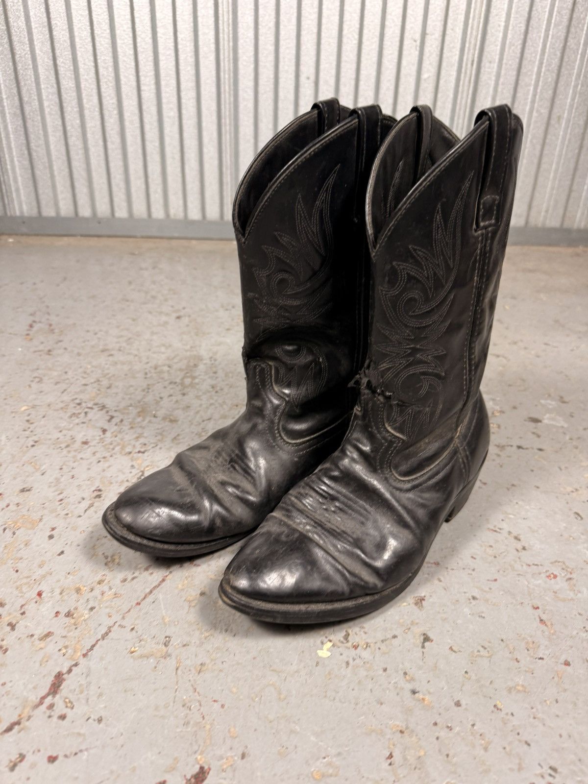 Other All Black Basic No Frills Cowboy Bootd Size US 10.5 / EU 43-44 - 4 Thumbnail