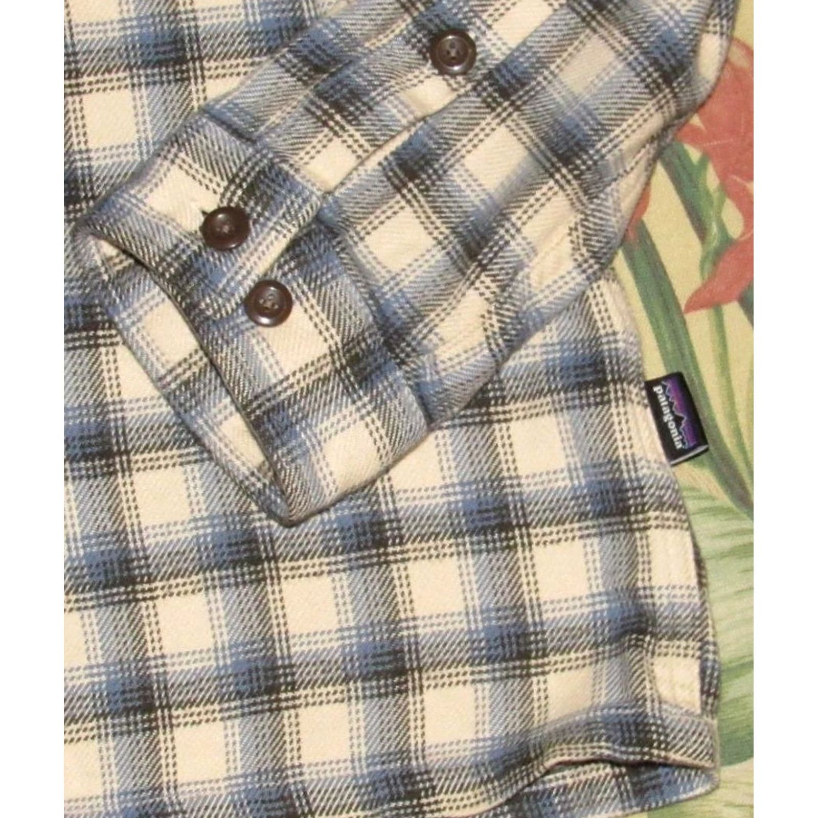 Patagonia Patagonia Plaid Long Sleeve Button Down Fjord Flannel Shirt Small Mens XS? Size US S / EU 44-46 / 1 - 3 Thumbnail