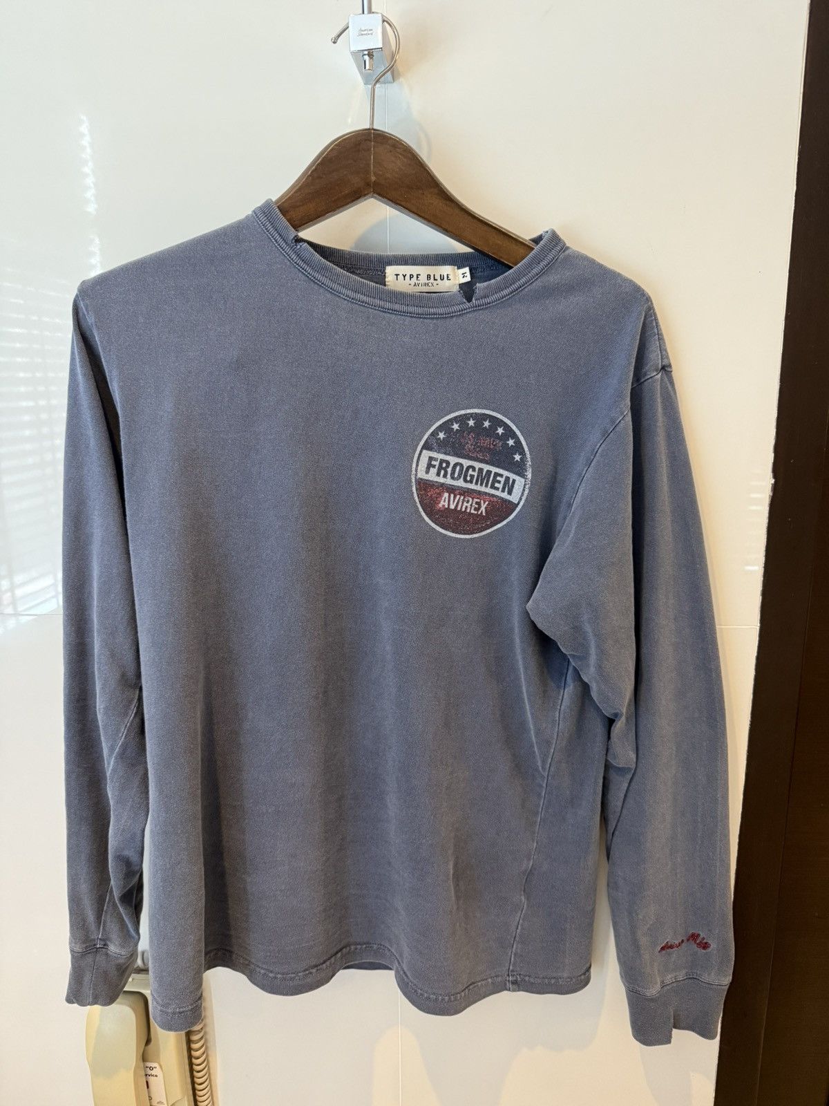 Avirex Avirex x vintage frogmen long sleeve Size US M / EU 48-50 / 2 - 1 Thumbnail