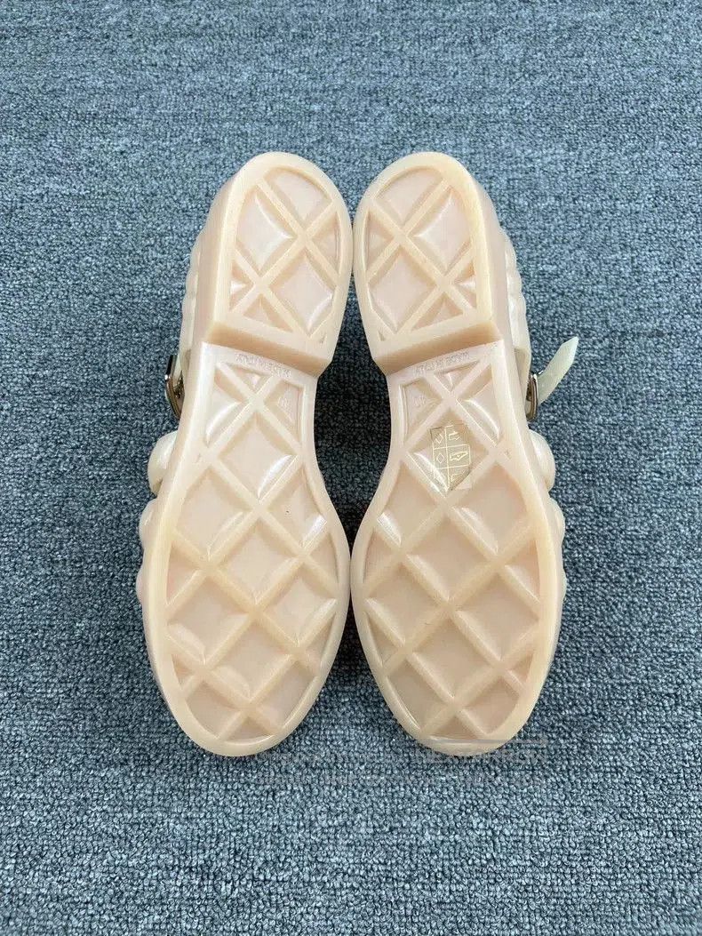 Chanel Chanel Beige Jelly Sandals. Size US 10.5 / EU 43-44 - 5 Thumbnail