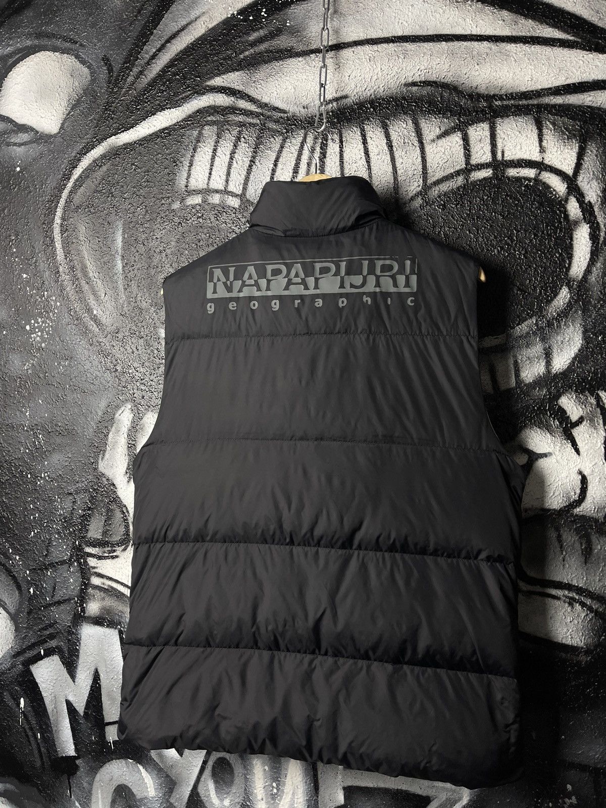 Napapijri Napapijri Big Logo Double Sided Down Vest Men’s Size L Size US L / EU 52-54 / 3 - 4 Thumbnail