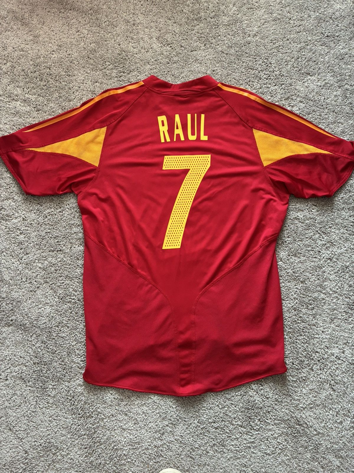 Adidas 2004 Spain Home Jersey Size US L / EU 52-54 / 3 - 2 Thumbnail