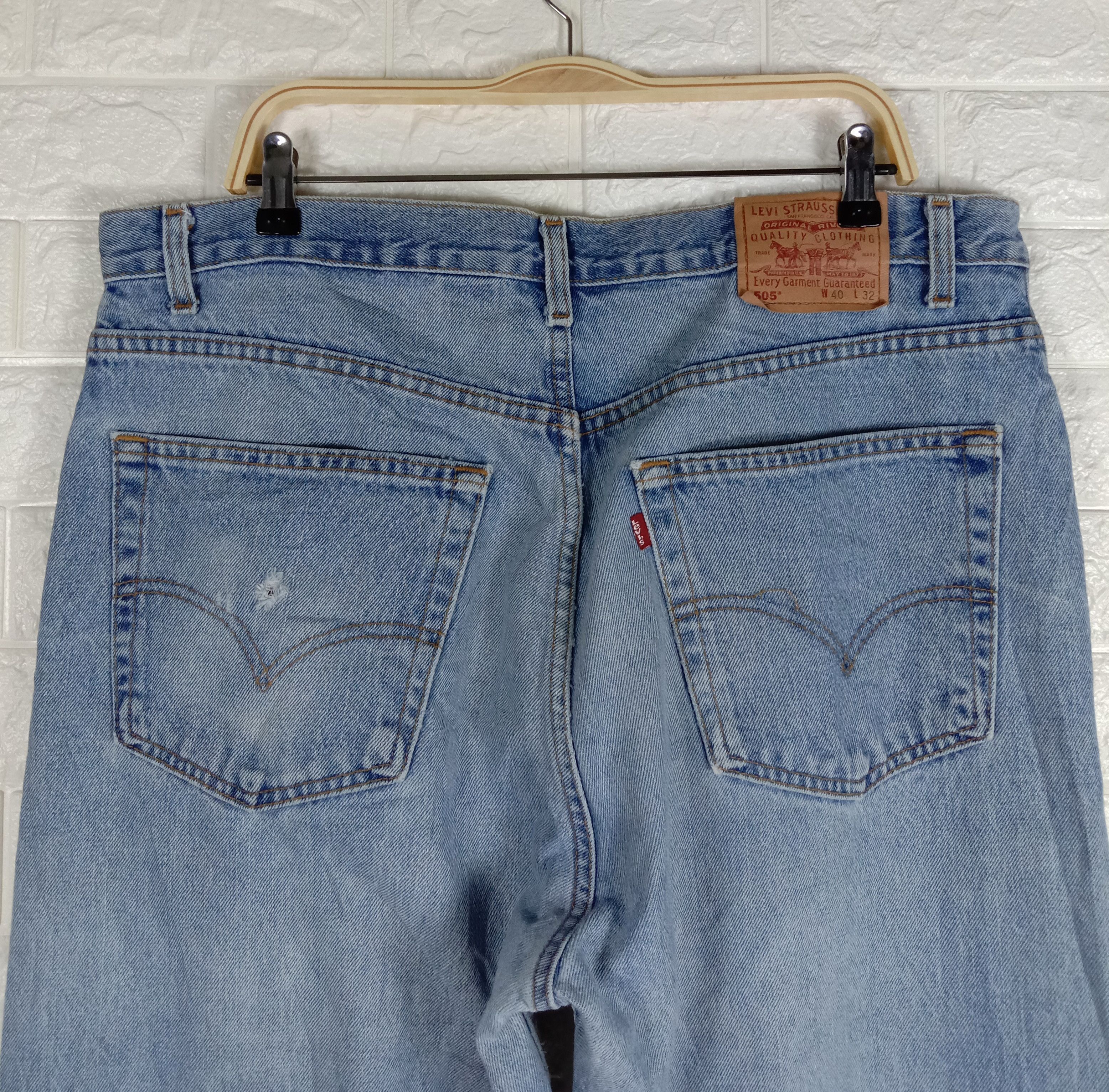 Levi's Vintage Levi's 505 Jeans Light Wash Straight Fit Denim Size US 40 / EU 56 - 8 Thumbnail