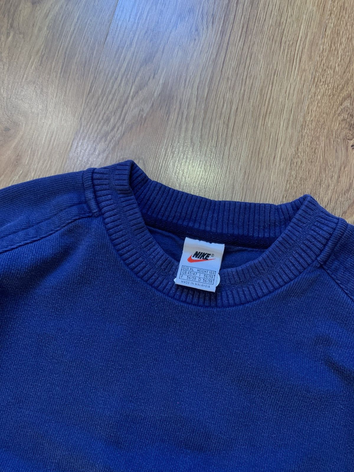 Nike × Vintage Vintage 90s Nike Swoosh Small Logo Heavyweight sweatshirt Size US L / EU 52-54 / 3 - 2 Thumbnail