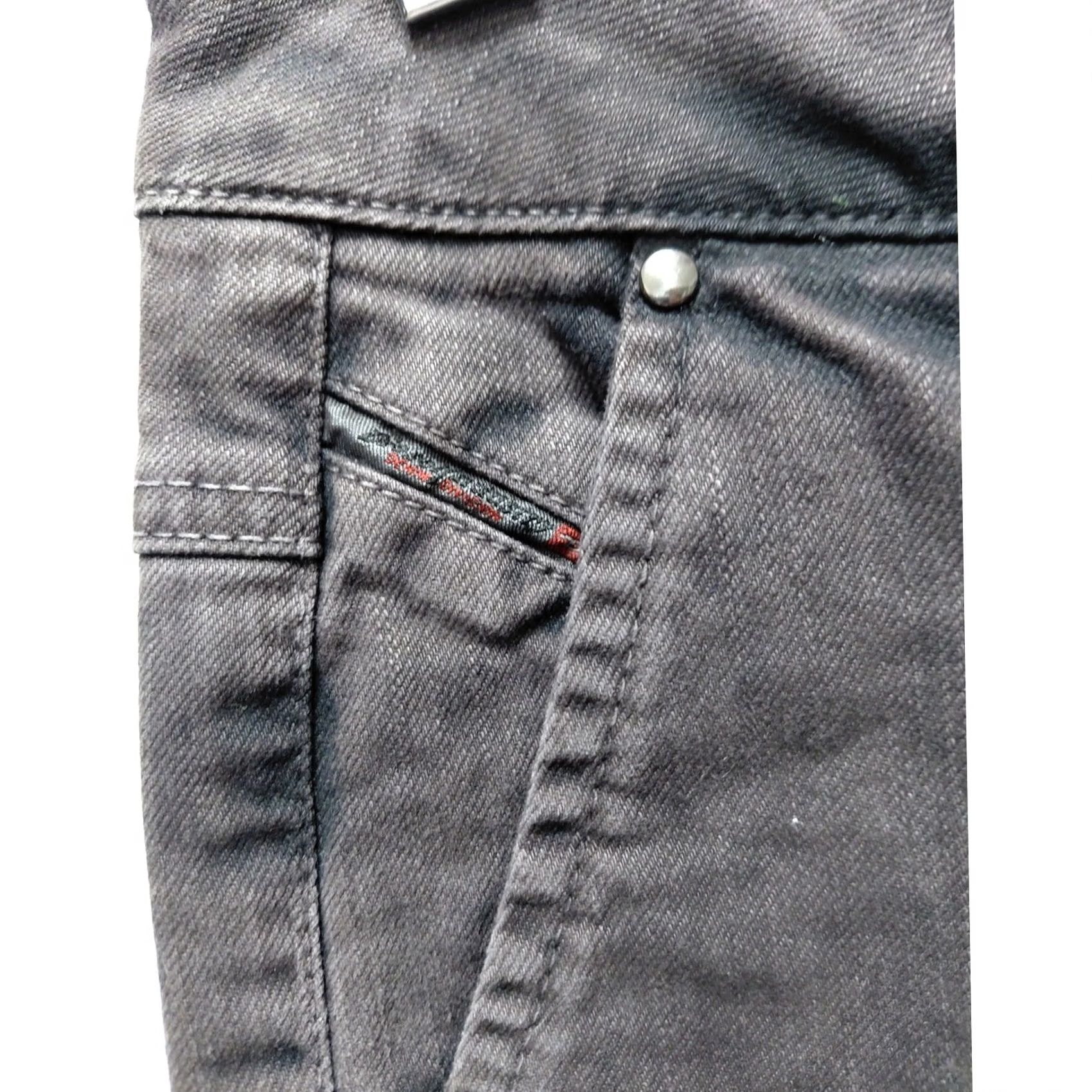 Diesel Diesel Black Skinny Jeans Solid Denim Size 25 Womens Jeans 5-Pocket Stretch Mid Rise Black Size 42" / US 20 - 3 Thumbnail