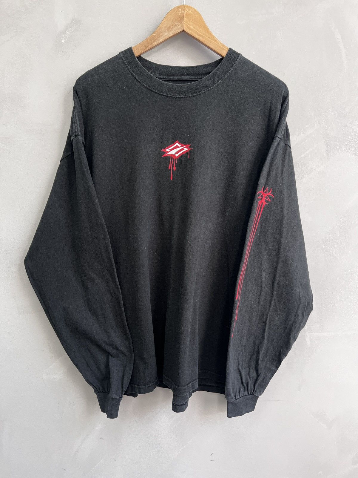 Japanese Brand VINTAGE WASHED 90s tribal crash longsleeve Size US L / EU 52-54 / 3 - 1 Thumbnail