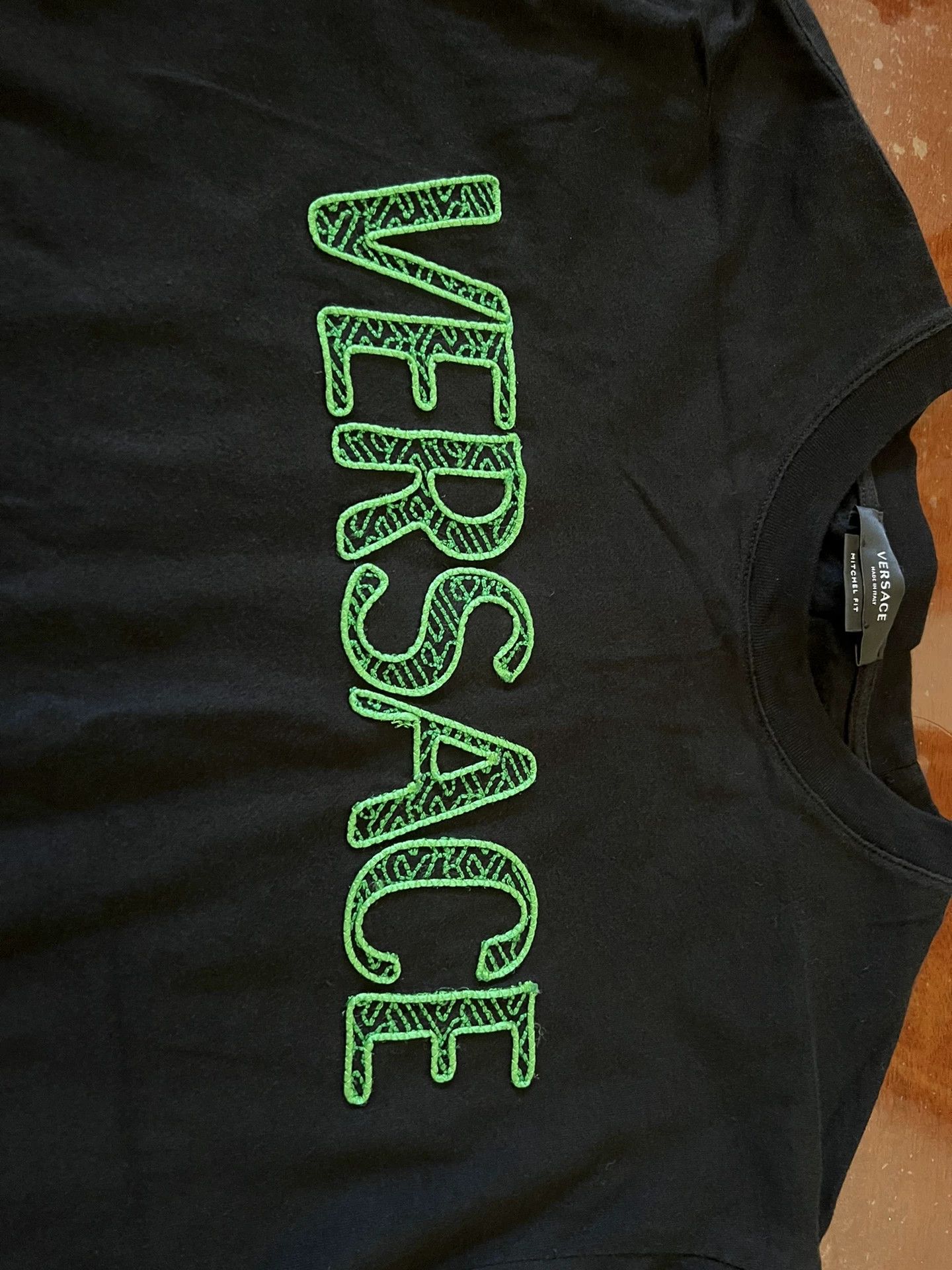 Versace Versace Embroidered Logo Tee M (L) 95New Authentic Size US M / EU 48-50 / 2 - 3 Thumbnail