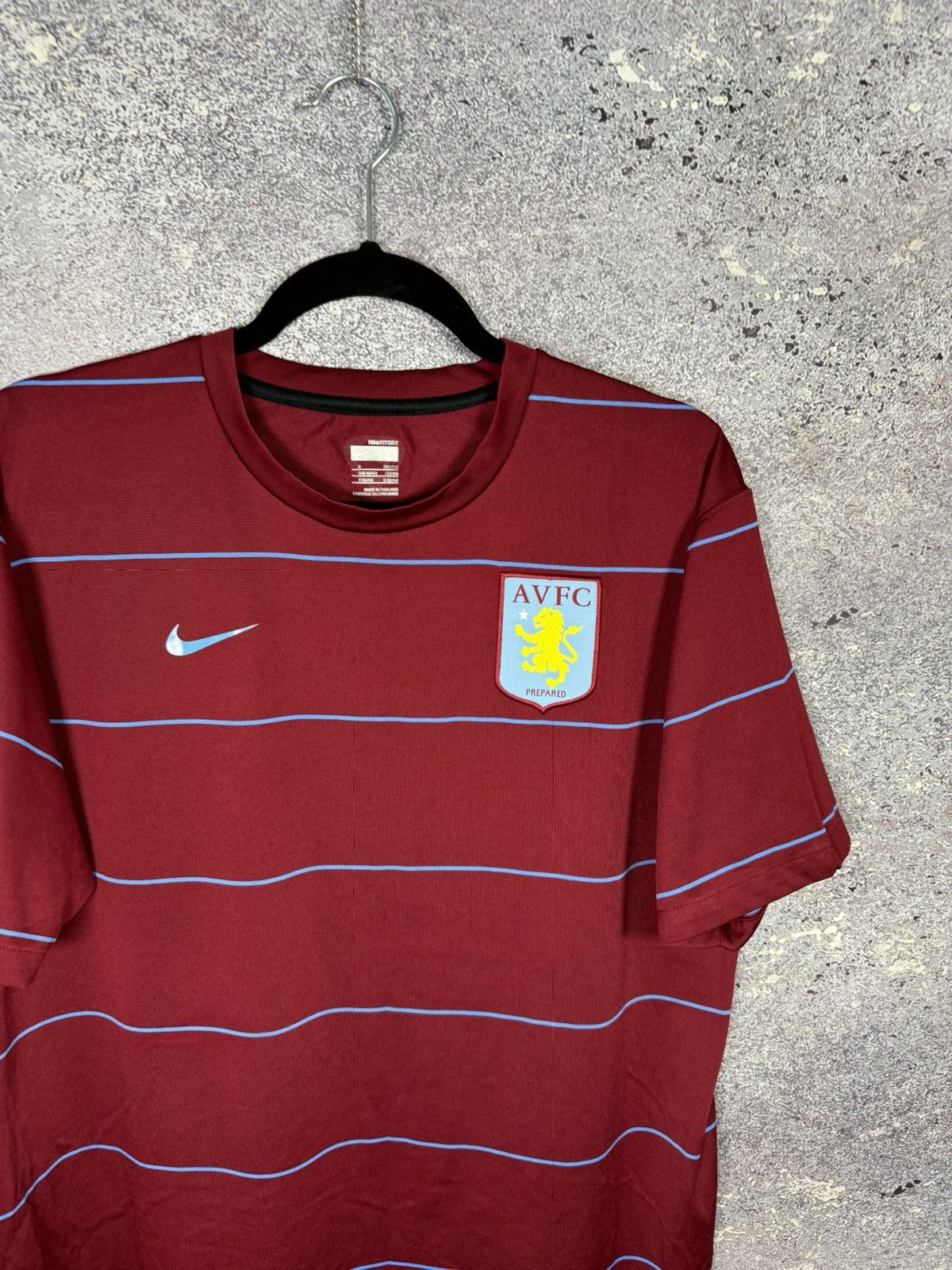 Nike × Vintage Vintage Aston Villa 2006 Nike Training Pre-Match Jersey Size US L / EU 52-54 / 3 - 2 Thumbnail