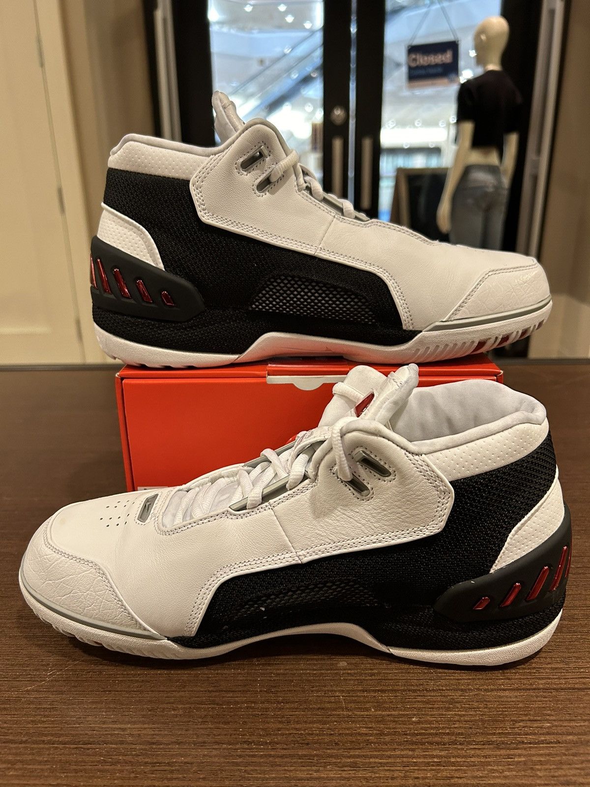 Nike Nike Air Zoom Generation ‘White Black Retro’ Size US 10 / EU 43 - 3 Thumbnail