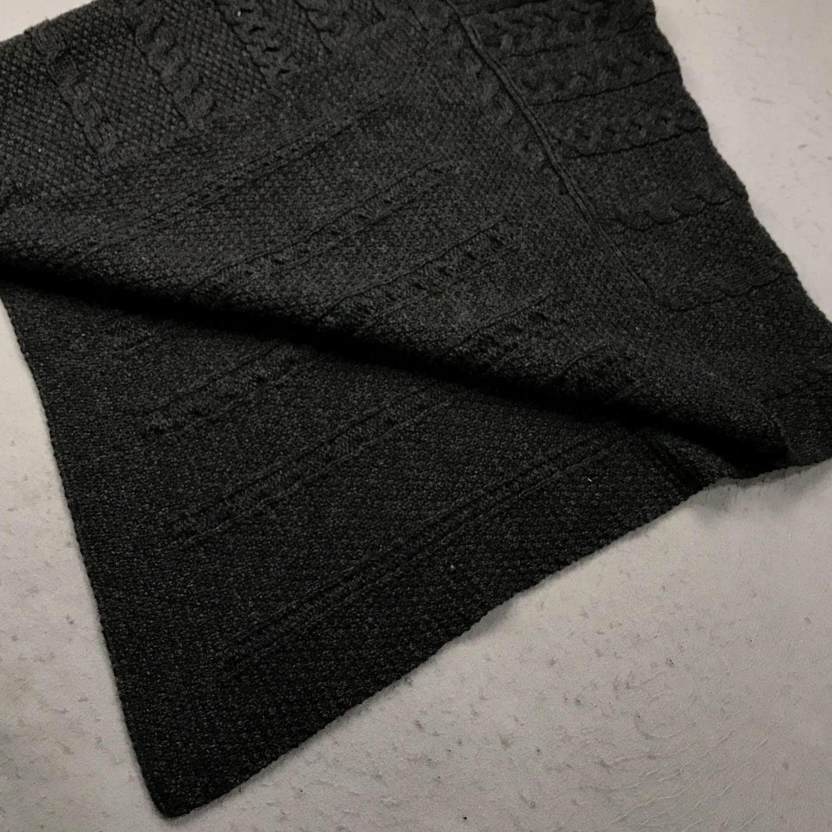 Vintage VINTAGE Inis Crafts Sweater Womens M L Gray Cable Knit Poncho Wool Ireland Size M / US 6-8 / IT 42-44 - 5 Thumbnail
