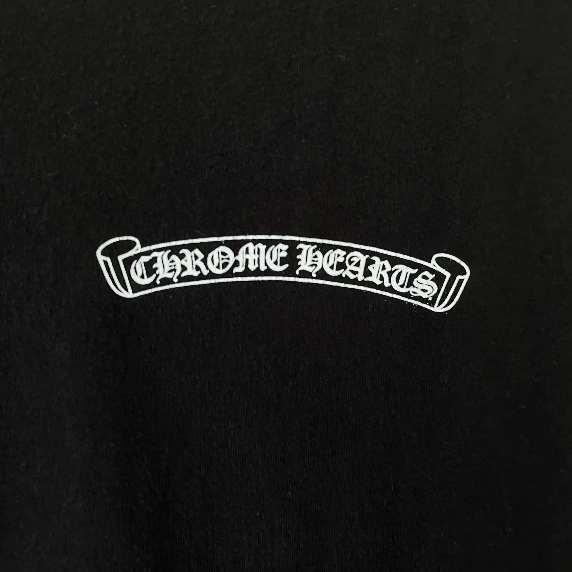 Chrome Hearts Chrome Hearts CH Black Scroll USA Limited V-Neck T-Shirt Size US L / EU 52-54 / 3 - 4 Thumbnail