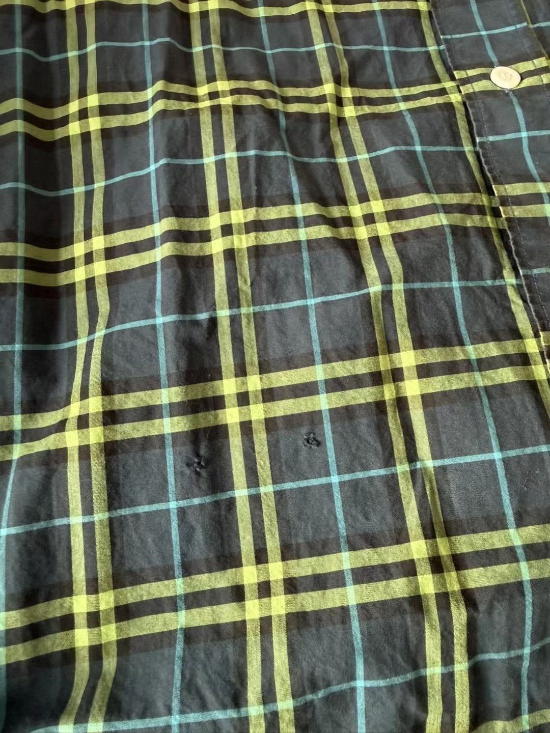 Burberry Burberry Black Green Plaid Shirt. Size US M / EU 48-50 / 2 - 5 Thumbnail