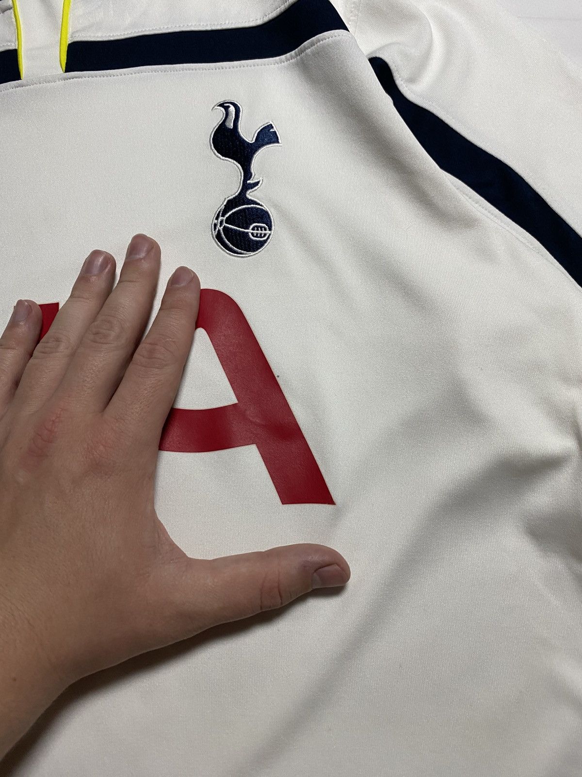 Under Armour × Vintage Under Armour Tottenham Hotspur 2014/15 home soccer jersey Size US L / EU 52-54 / 3 - 9 Thumbnail