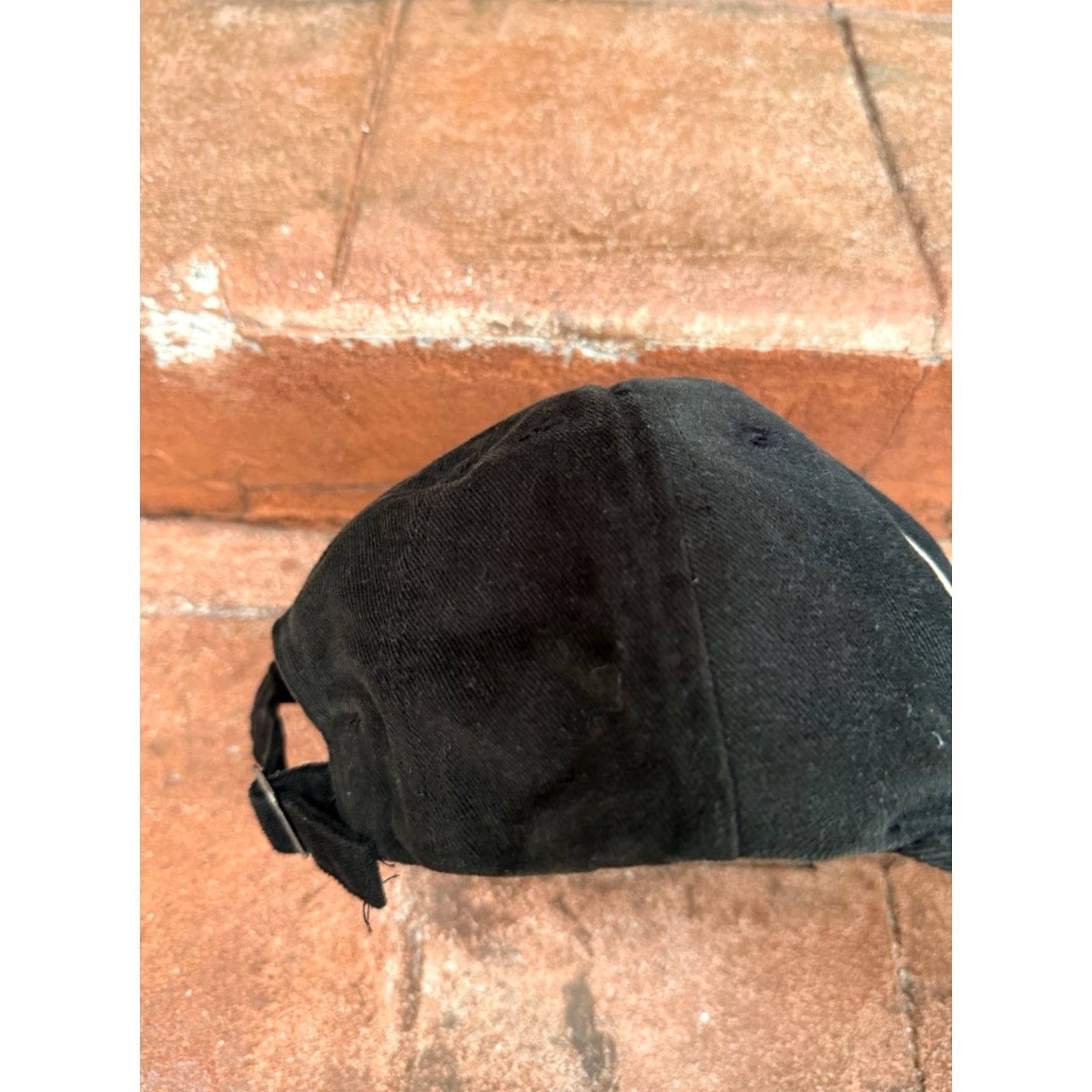 Nike VINTAGE Nike Embroidered Swoosh Logo Strap Back Hat Black Mens One Size Baseball Cap Adjustable Cotton Size ONE SIZE - 4 Thumbnail