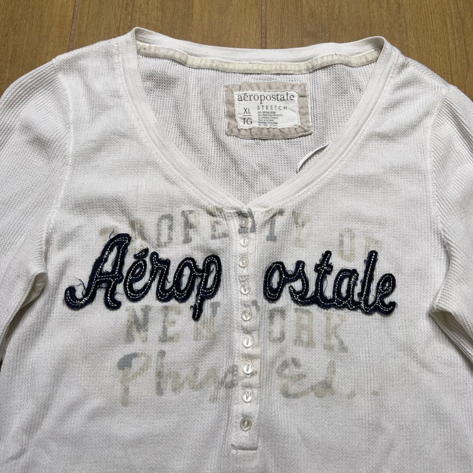 Aeropostale Vintage Aeropostale Y2K Henley Logo Embroidery Women Sz XL Size US XL / EU 56 / 4 - 2 Thumbnail