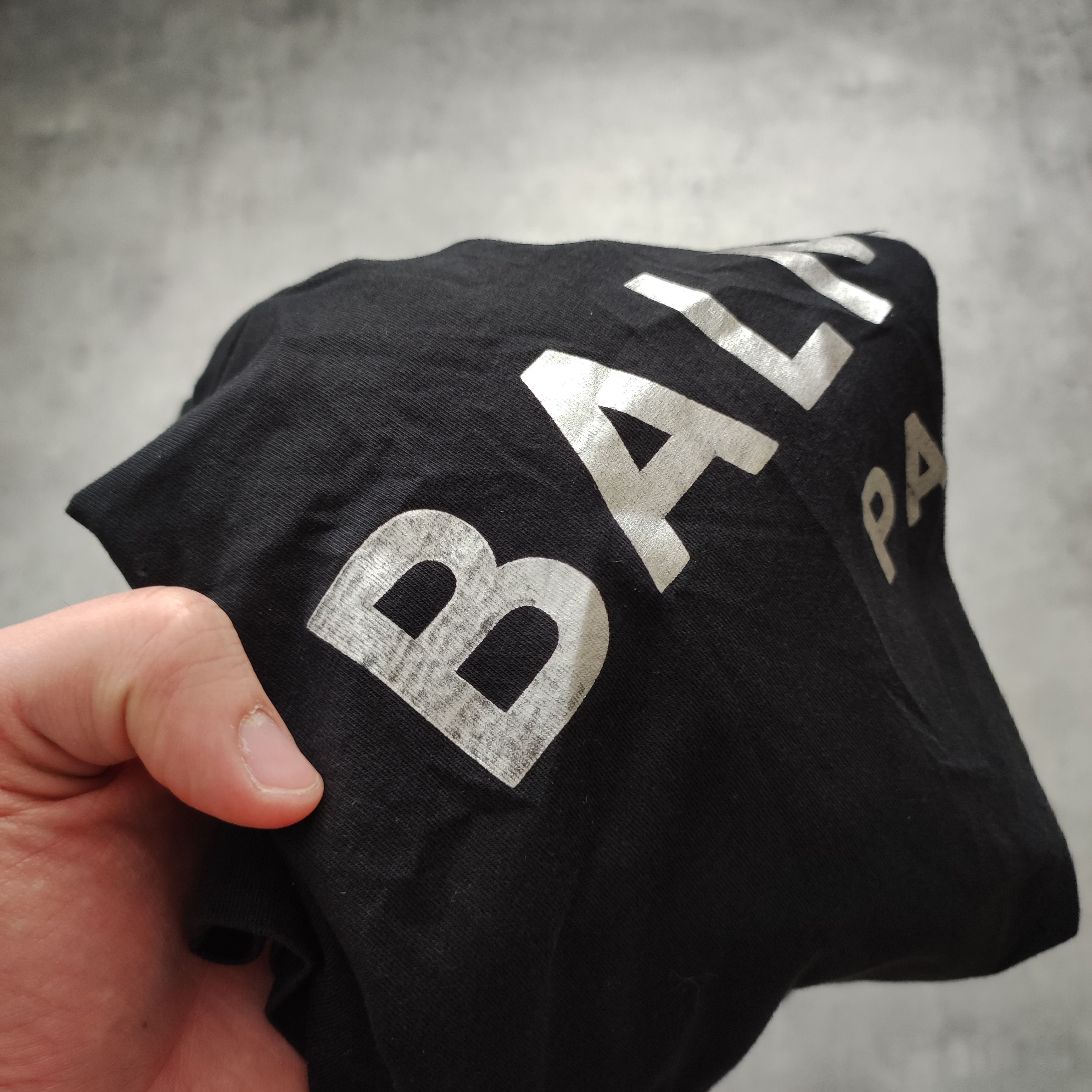 Balmain Balmain Paris Classic Big Logo Holo Black Tshirt Size US L / EU 52-54 / 3 - 6 Thumbnail