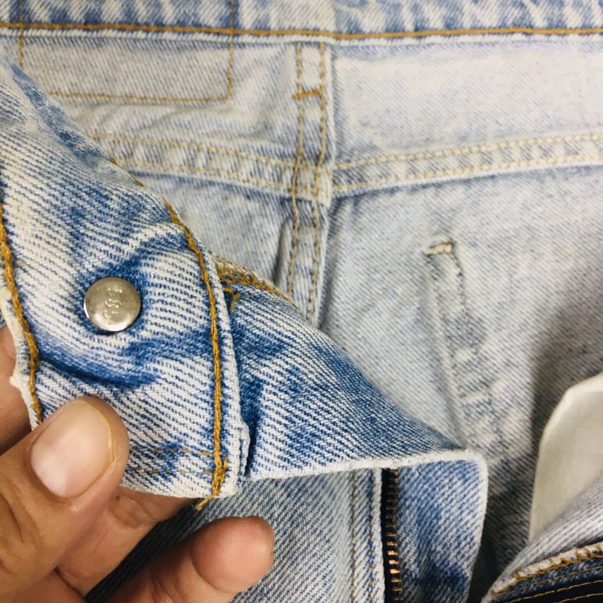 Levi's Vintage 80s Levi’s 550 Orange Tab Made in USA Size US 33 - 9 Thumbnail