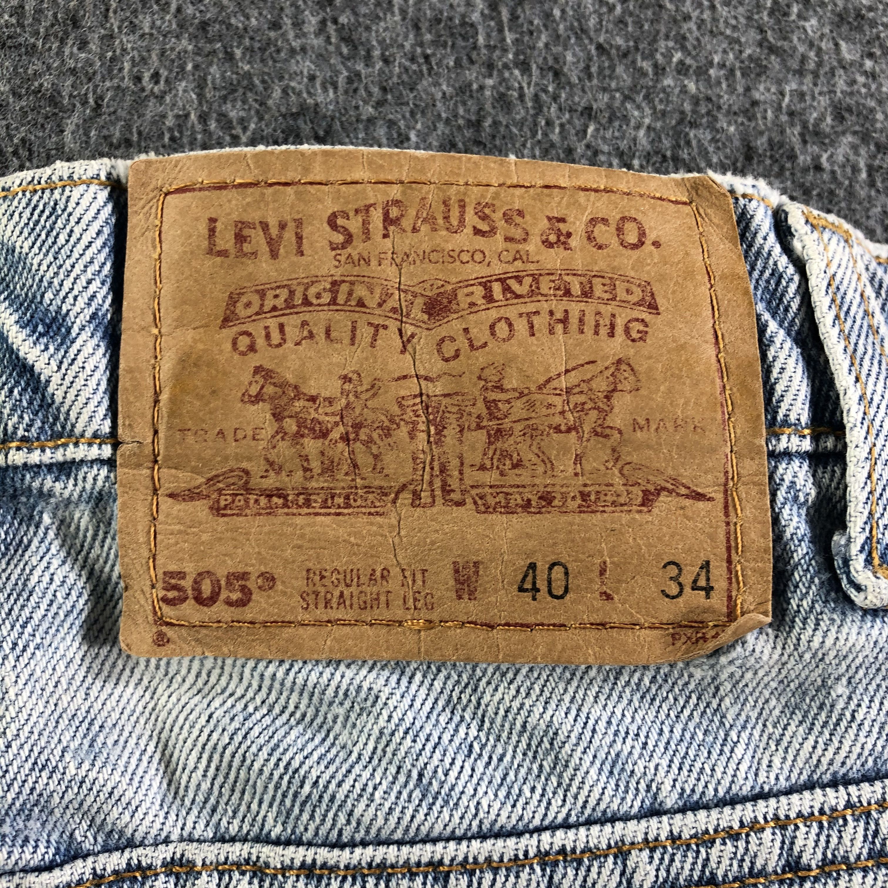Levi's Vintage Light Wash Levis 505 Jeans-J4439 Size US 39 - 5 Thumbnail