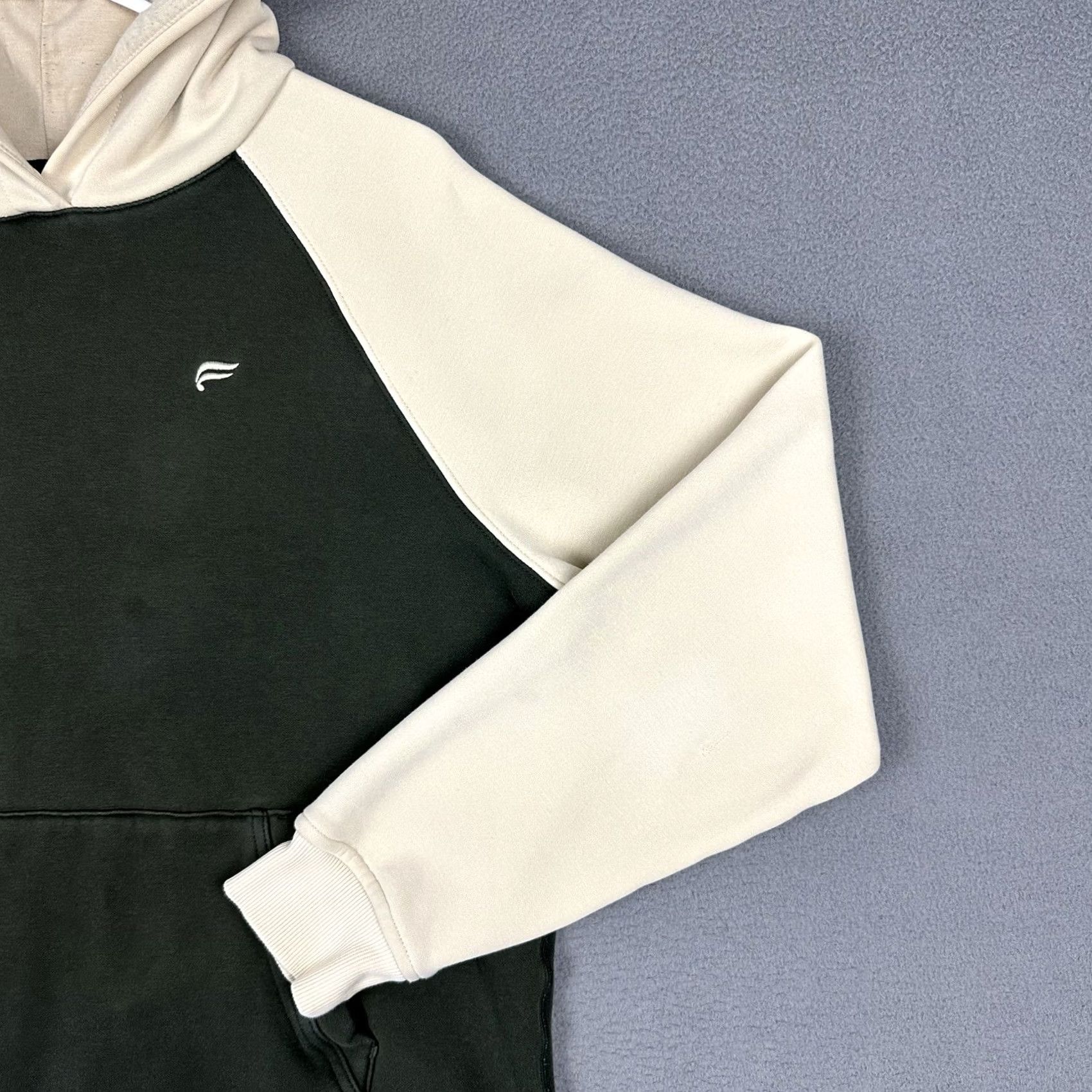 Fabletics Fabletics Postgame Hoodie Men M Green Colorblock Pullover Sweatshirt Size US M / EU 48-50 / 2 - 6 Thumbnail