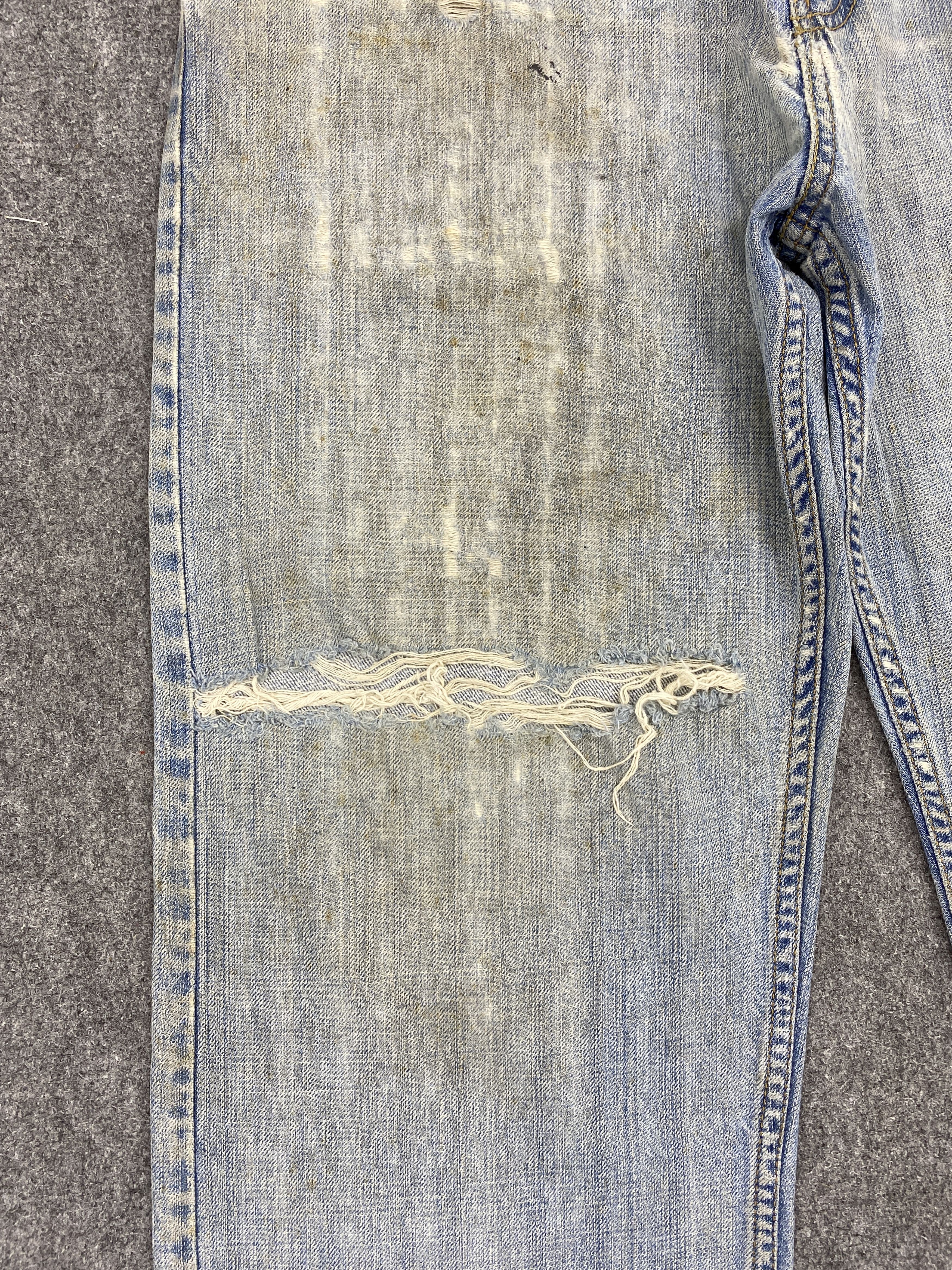Levi's × Vintage Distressed Vintage Levis 569 Faded Blue Jeans Size US 33 - 8 Thumbnail