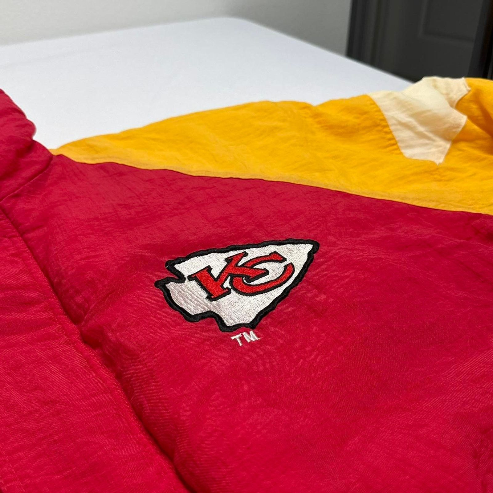 Logo 7 1998 Chiefs Logo7 Signed Jacket Derrick Thomas Tony Gonzalez Size US M / EU 48-50 / 2 - 7 Thumbnail