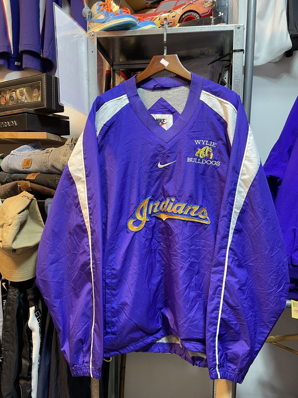 Nike Vintage Nike Team Center Swoosh V-Neck Windbreaker Size US XL / EU 56 / 4 - 1 Thumbnail