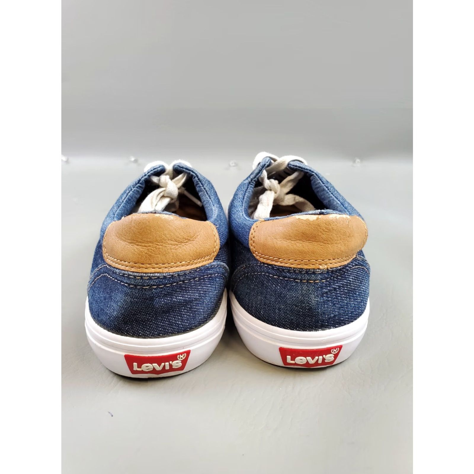Levi's Levi's Sneakers Blue White 51778572U Low Top Lace Up Shoes 9.5 Mens Athletic Casual Shoes Size US M / EU 48-50 / 2 - 4 Thumbnail