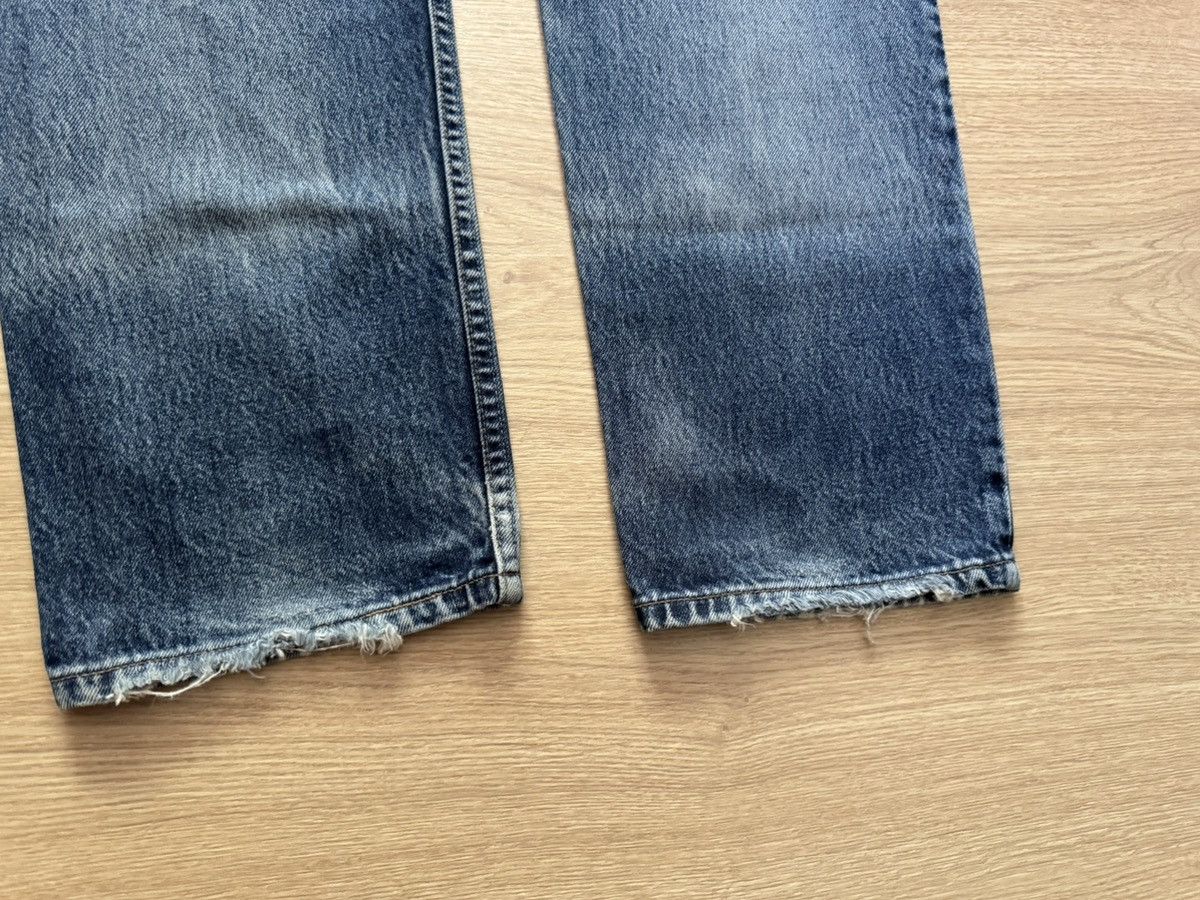 Levi's Vintage 00’s 2002 Levis 521 Blue Distressed Denim Jeans Size US 31 - 7 Thumbnail