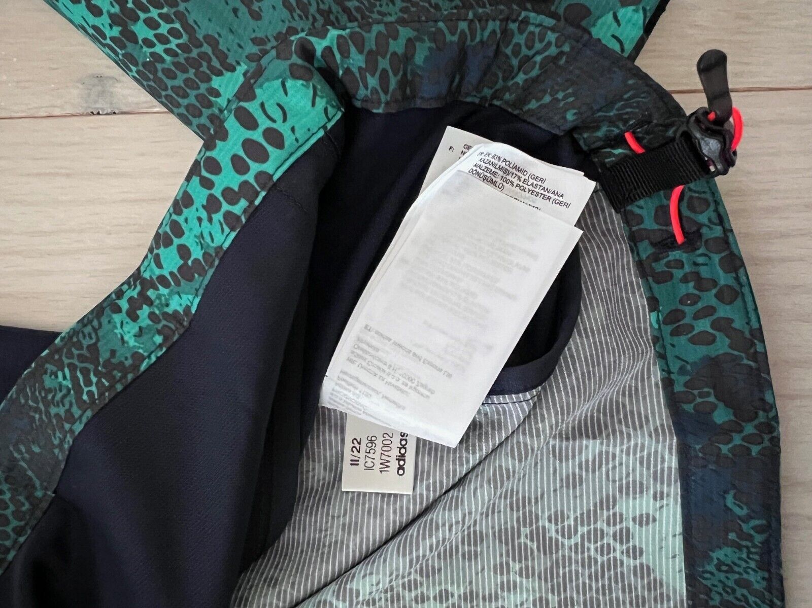 Adidas Adidas IC7596 Marathon Python Print Jacket Green ( S ) Size US S / EU 44-46 / 1 - 5 Thumbnail