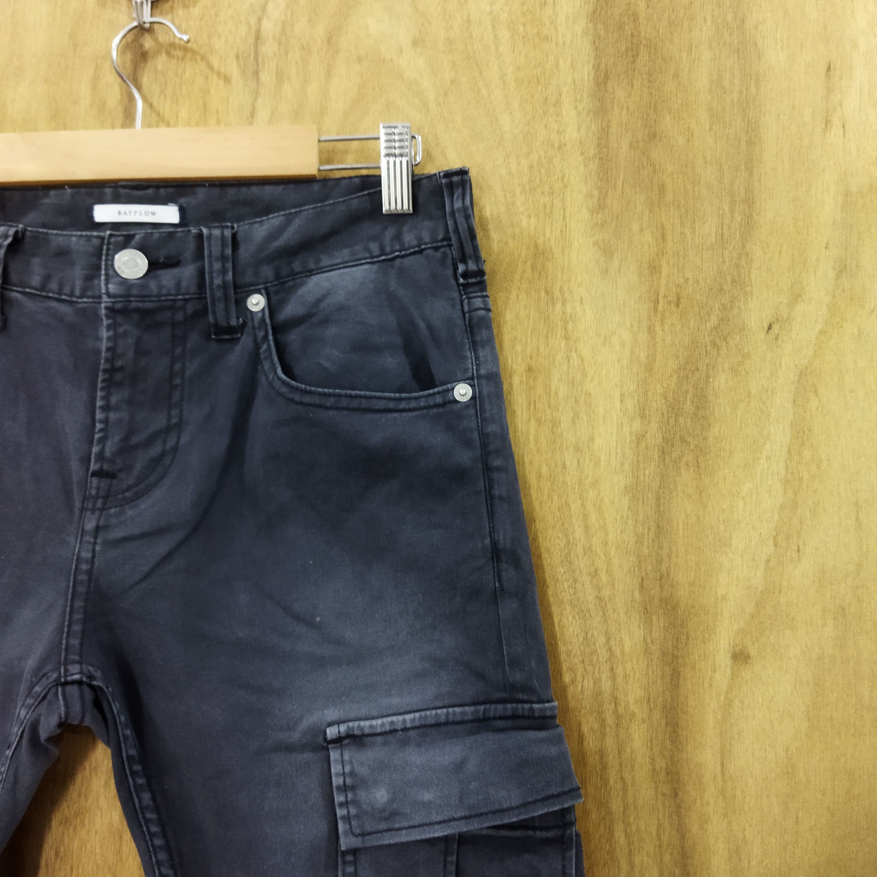 Japanese Brand BAYFLOW BLACK SKINNY CARGO PANTS Size US 28 / EU 44 - 5 Thumbnail