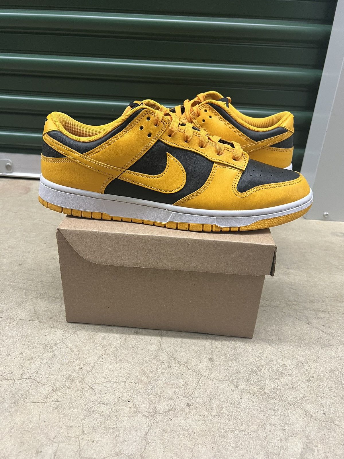 Nike dunk low hotsell goldenrod