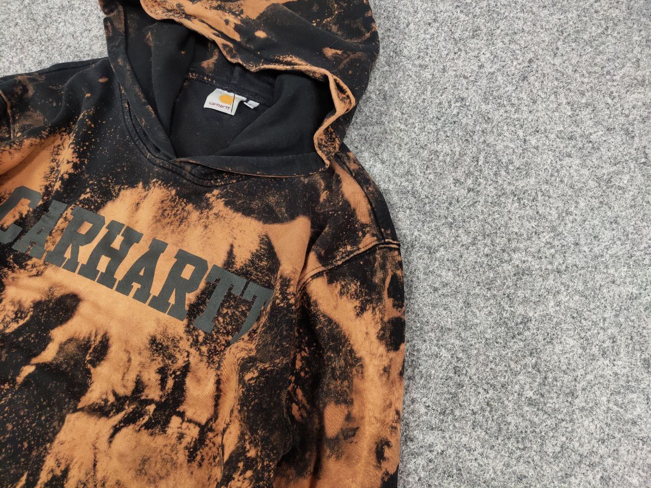 Carhartt Carhartt Tie-dye Black Logo college Hooded Sweat Vintage Size US M / EU 48-50 / 2 - 5 Thumbnail