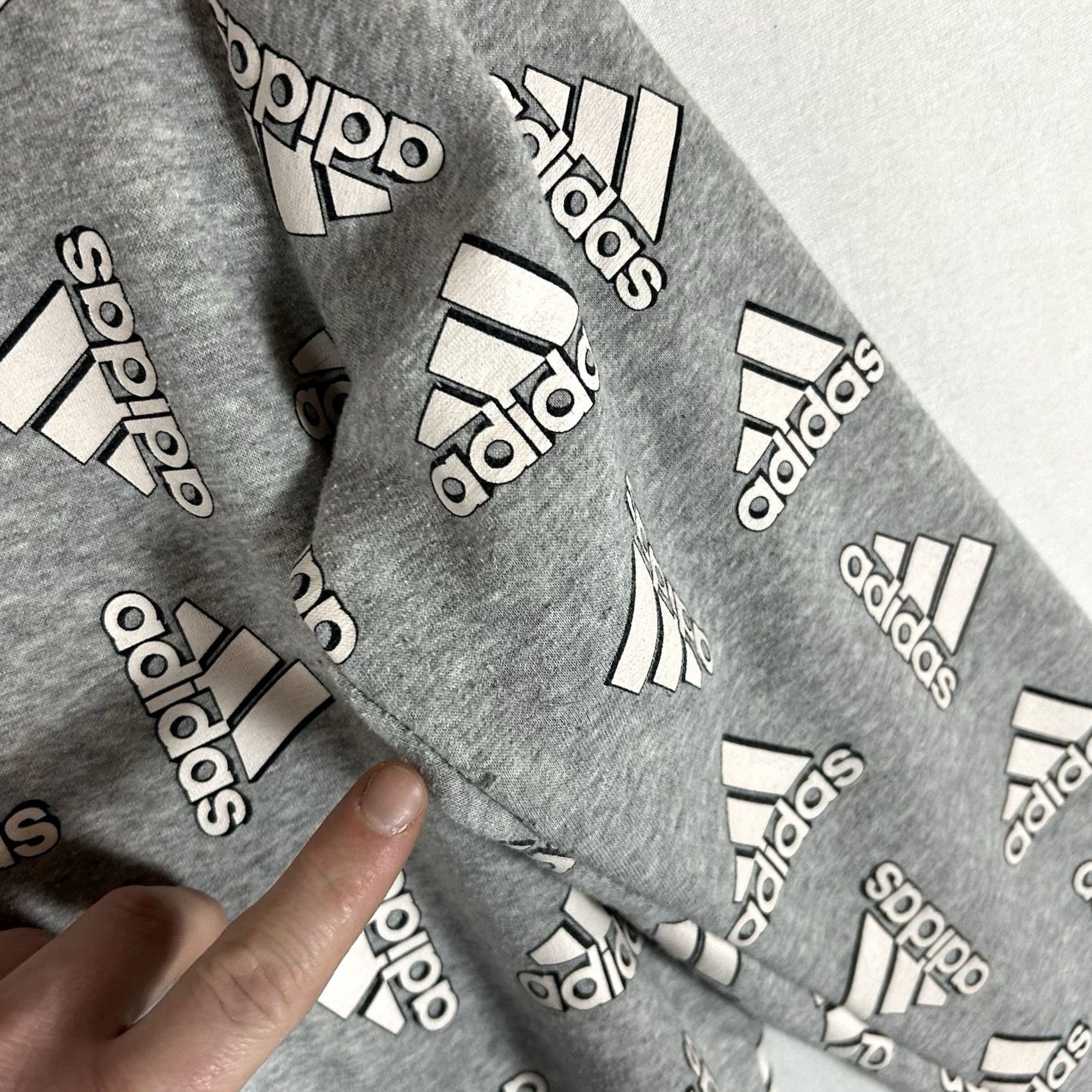 Adidas Adidas Hoodie Mens Medium Gray All Over Print Graphic Print Hooded Sweatshirt Sports Shirt? Size US M / EU 48-50 / 2 - 3 Thumbnail