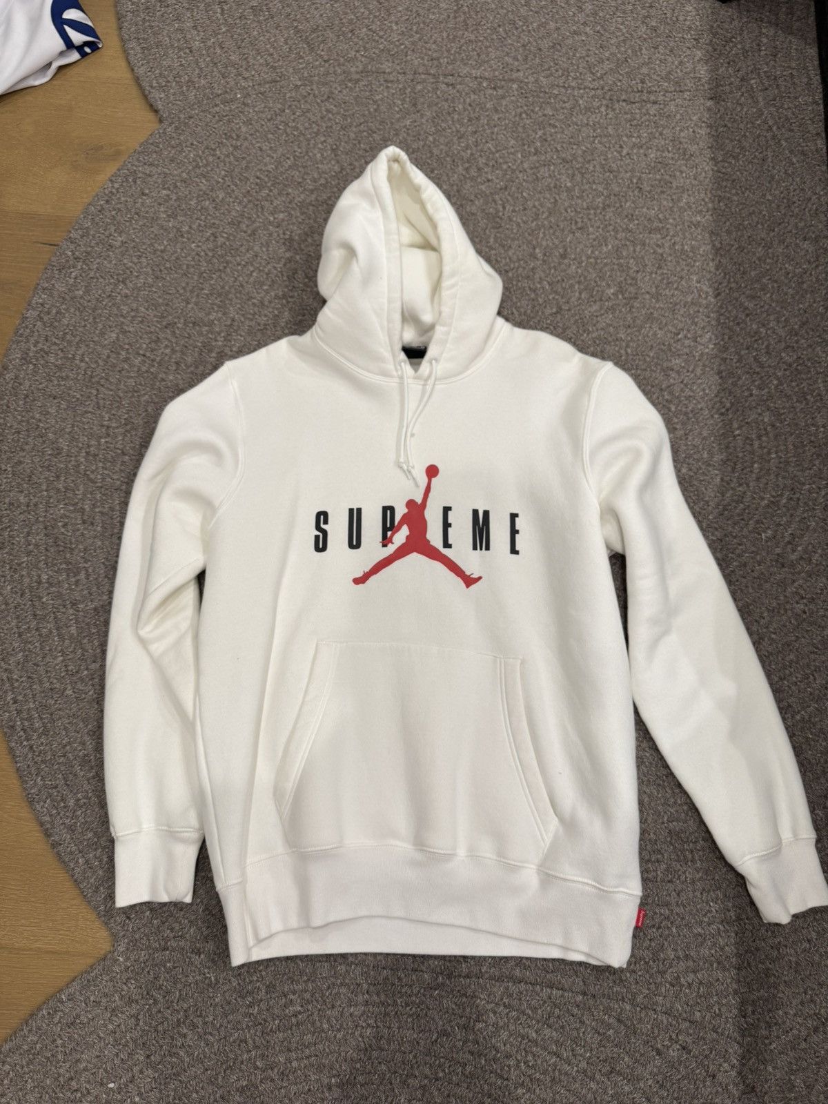 Supreme x Air Jordan FW15 Hooded Pullover - White - Size XL