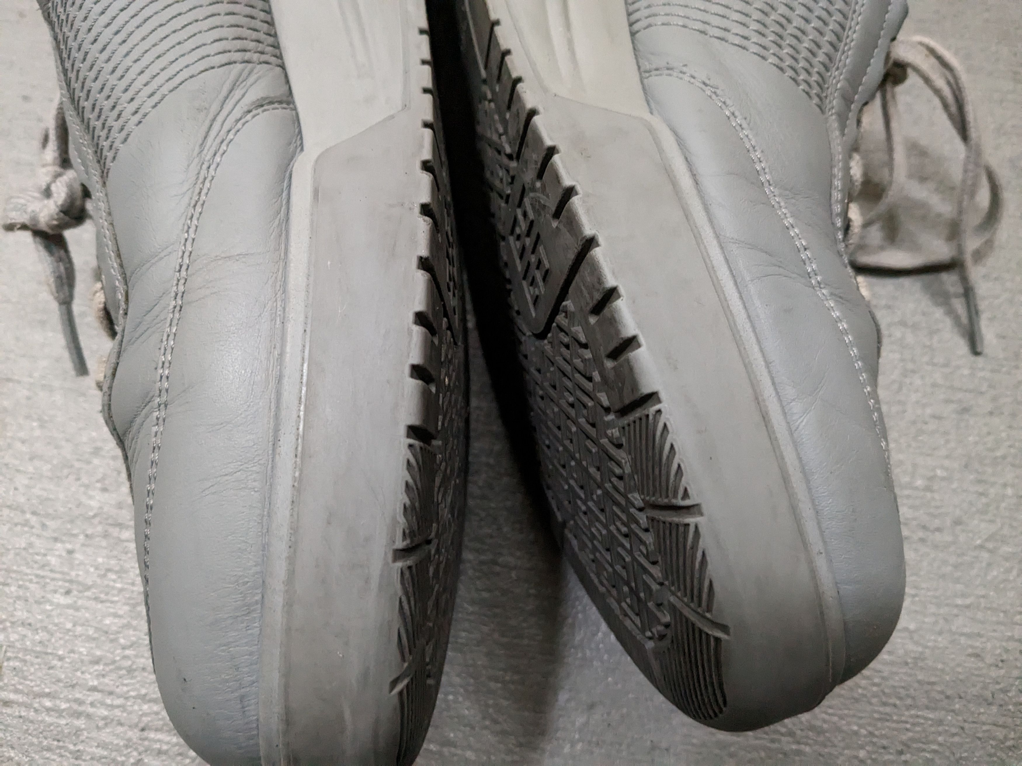 Givenchy Givenchy G4 Sneakers Gray 9 42 Leather Matthew Williams Size US 9 / EU 42 - 12 Thumbnail