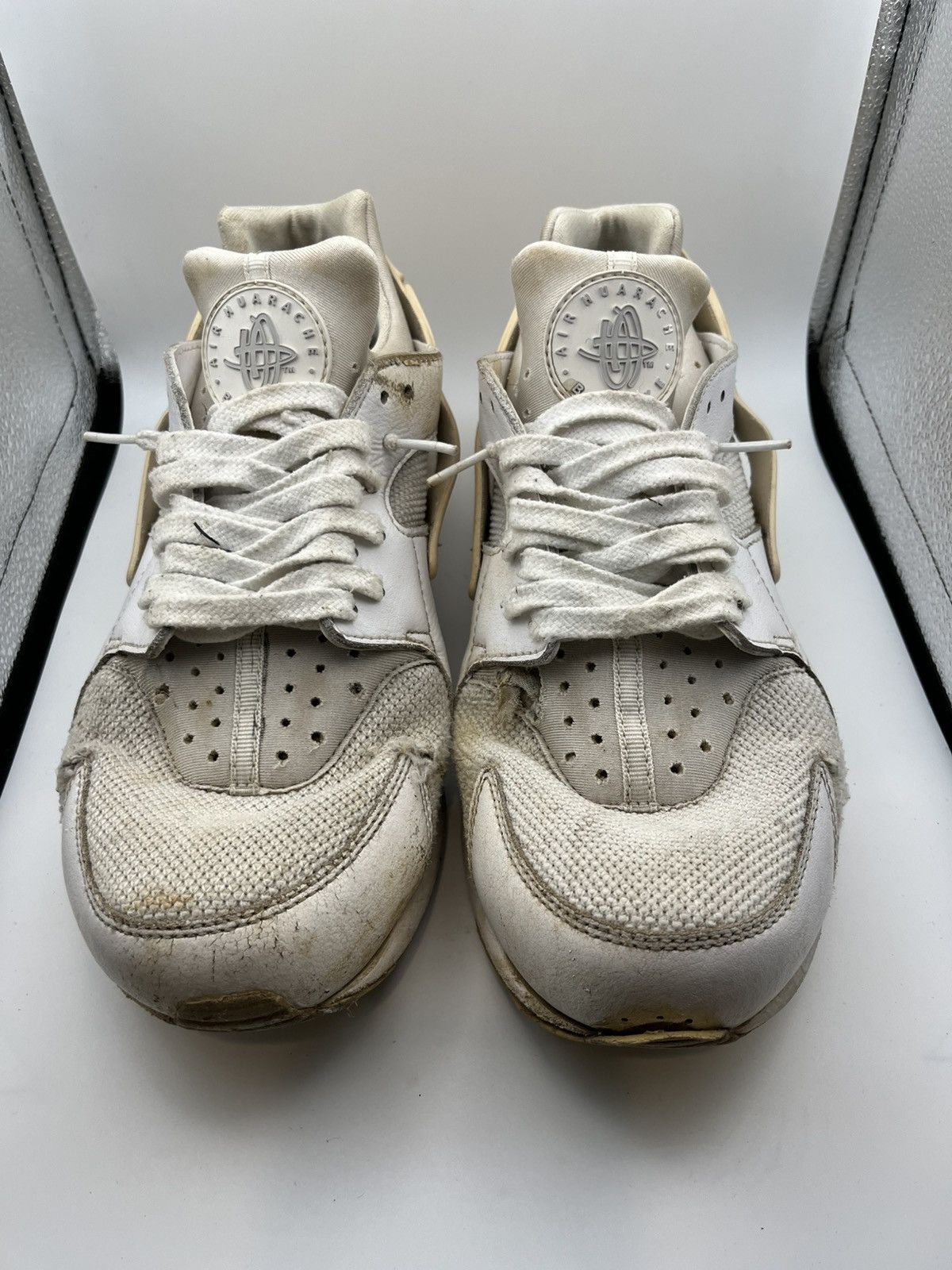 Nike Nike Air Huarache Triple White Size 10.5 Used Size US 11 / EU 44 - 4 Thumbnail