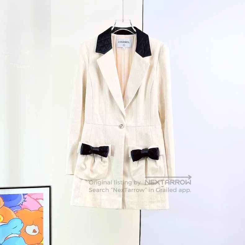 Chanel Chanel 21S beige bow coat Size XS / US 0-2 / IT 36-38 - 1 Thumbnail