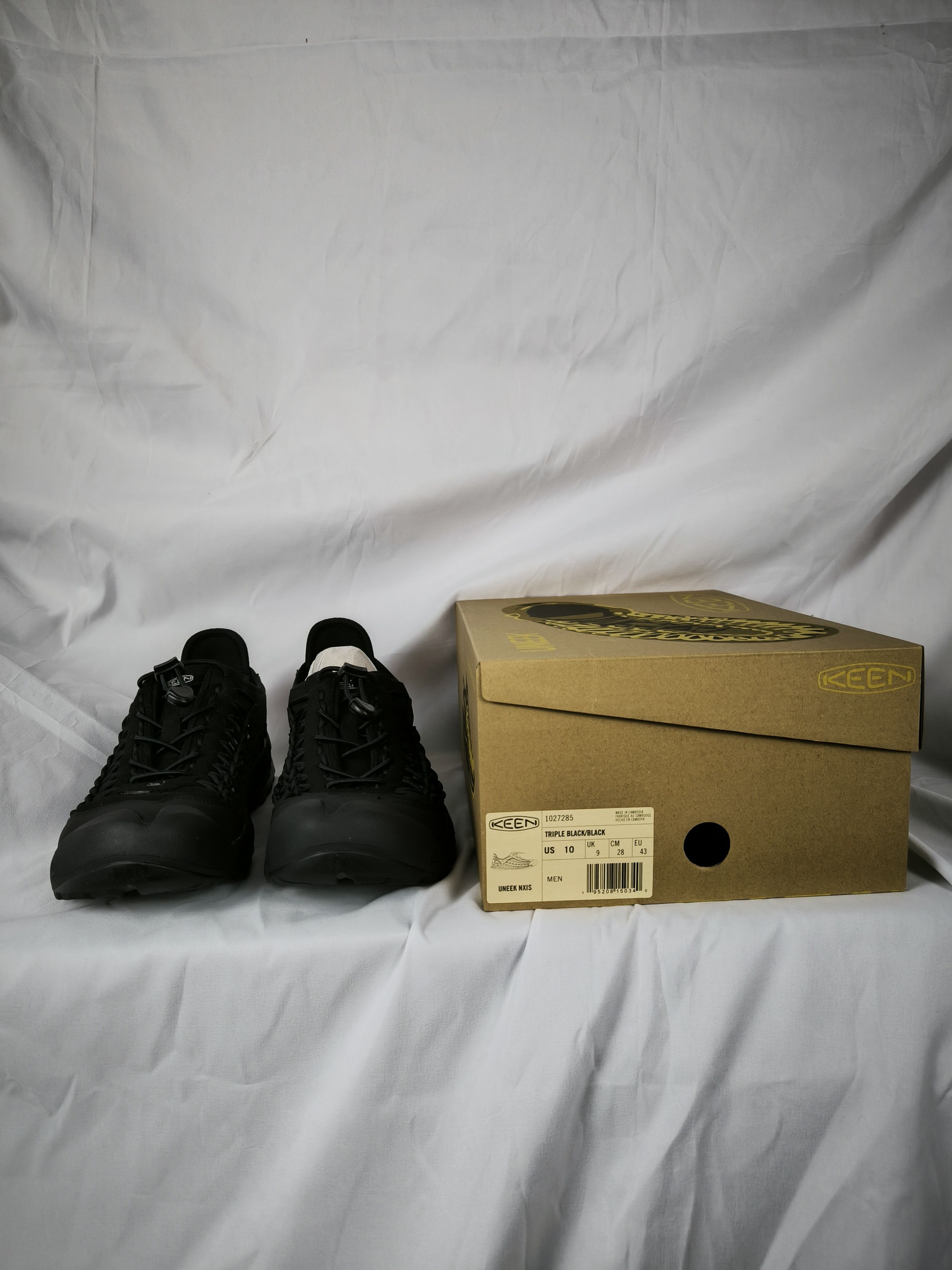 KEEN Uneek NXIS Size US 10 / EU 43 - 3 Thumbnail