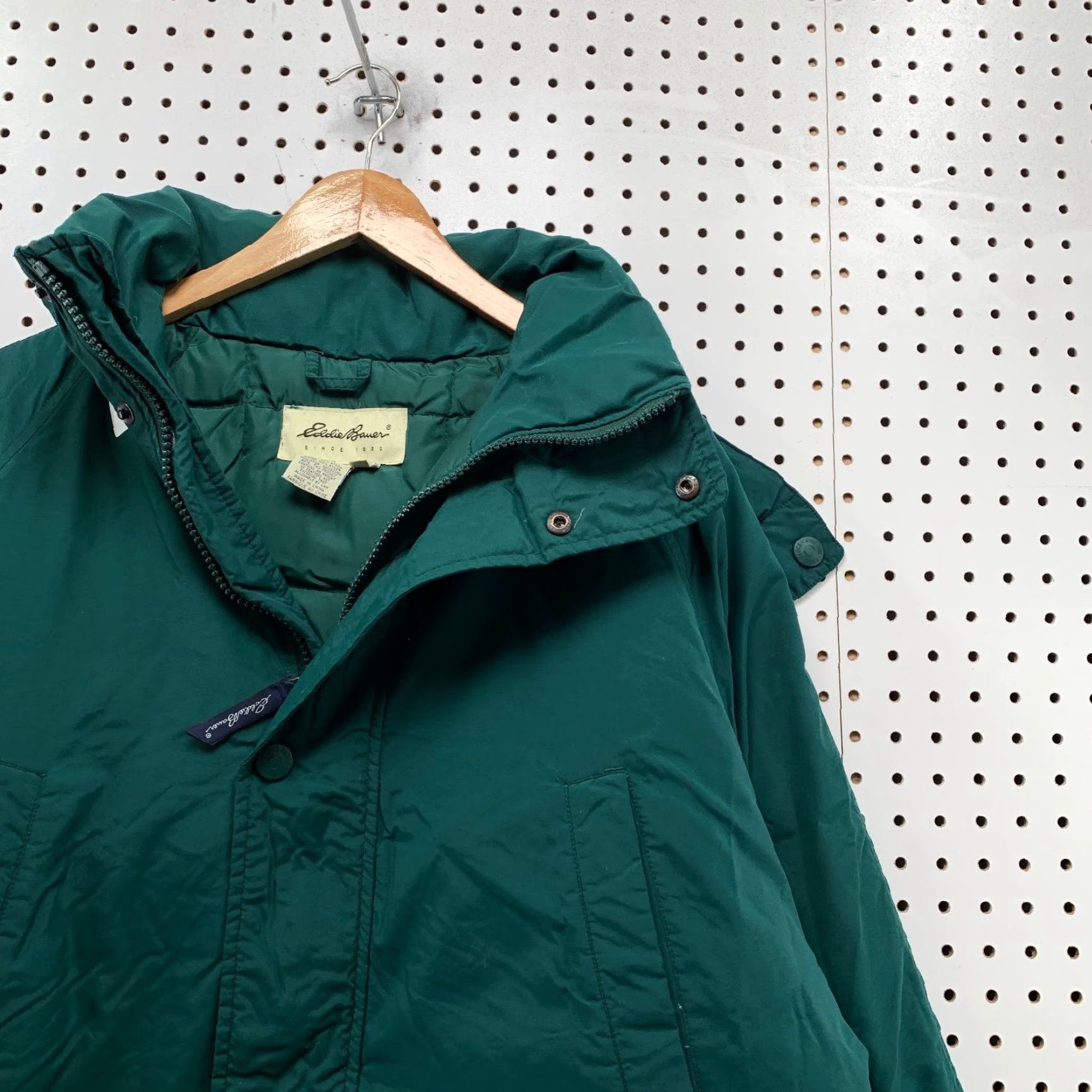 Eddie Bauer VINTAGE Eddie Bauer Down Parka Jacket Mens L Green Outdoor Hooded Heavyweight Size US L / EU 52-54 / 3 - 6 Thumbnail