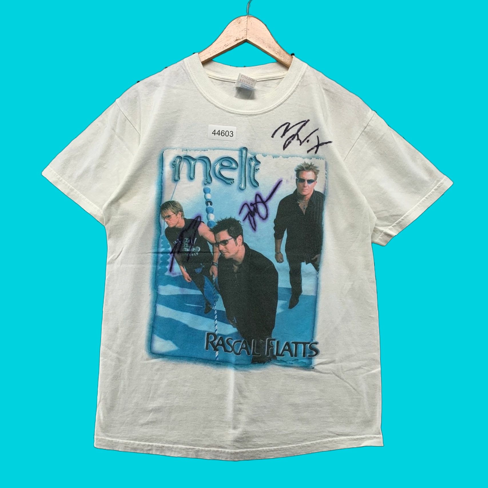 Gildan VINTAGE Rascal Flatts Melt Shirt Mens M Autograph 90s White Country Pop Shirt Mens M White Rascal Flatts 90s Band Music Vintage Size US M / EU 48-50 / 2 - 1 Thumbnail